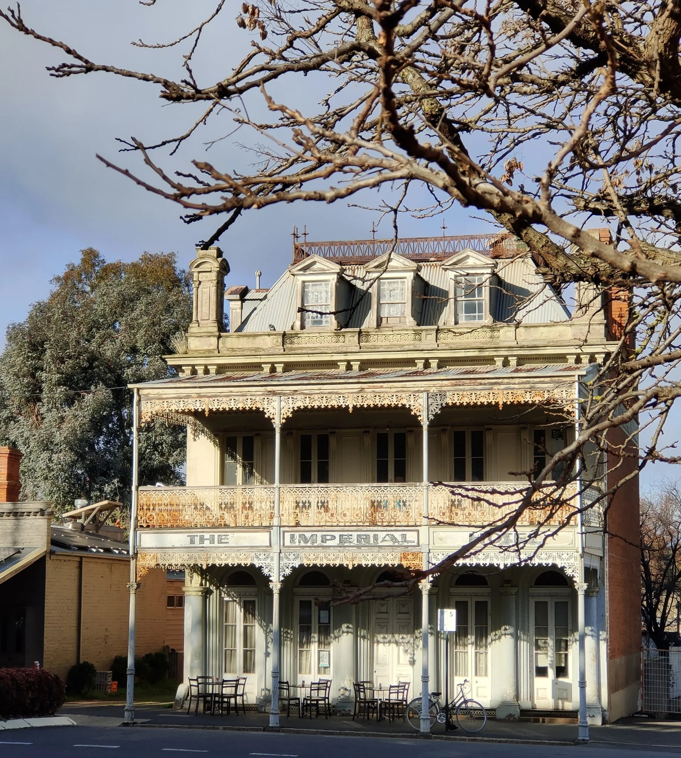 Castlemaine-Imperial-Hotel-IMG_20230629_111436.jpeg.webp