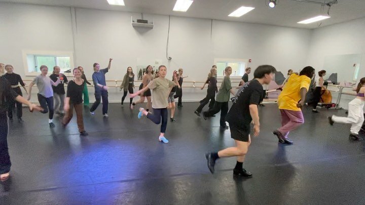 Thank you @hspadance for having me teach this week! These kids are absolutely insane and I loved being able to share my choreography with them! 

🎵- &ldquo;Favorite Liar&rdquo; by @wearethewrecks 

#tap #tapchoreography #maledancer