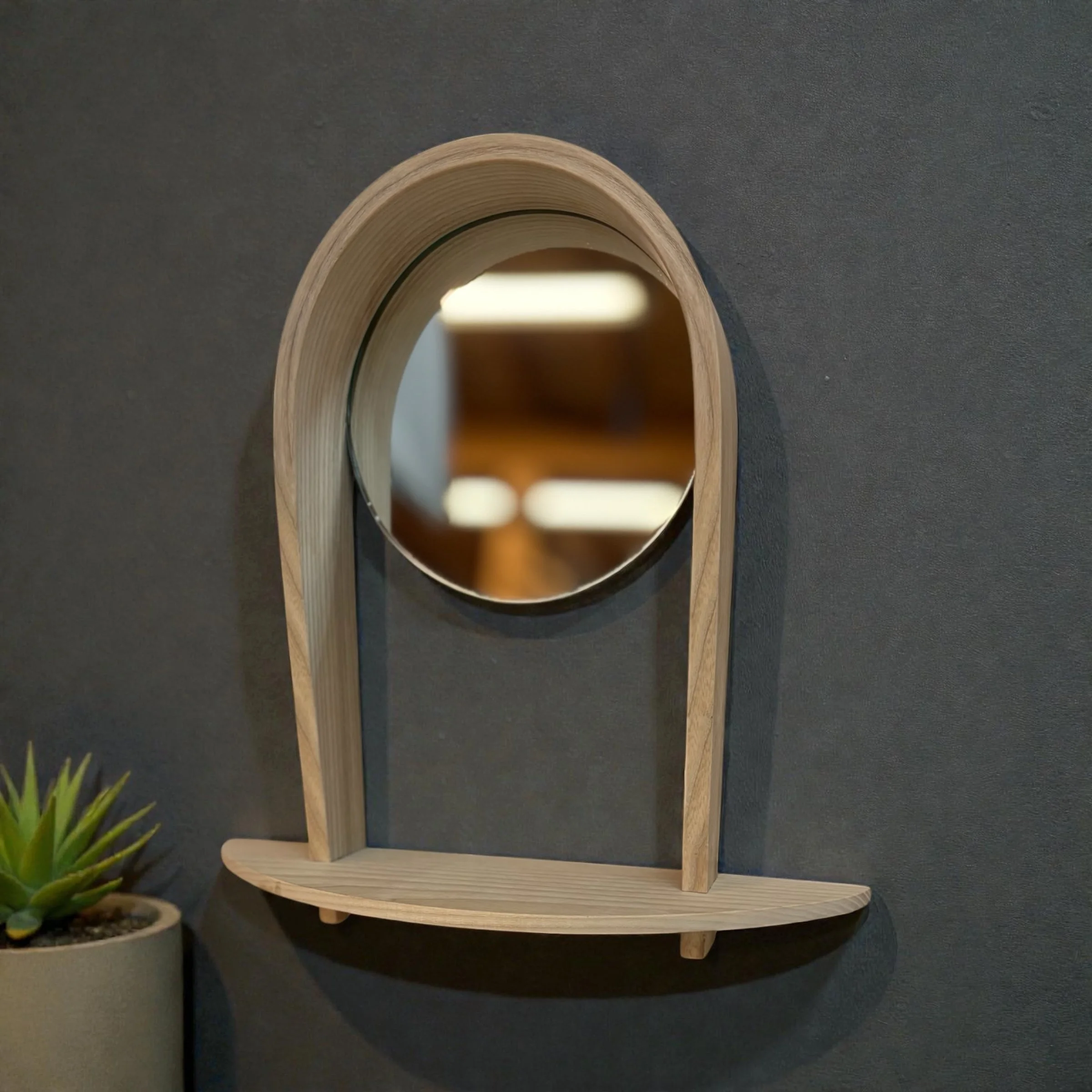 Steam-bent mirror