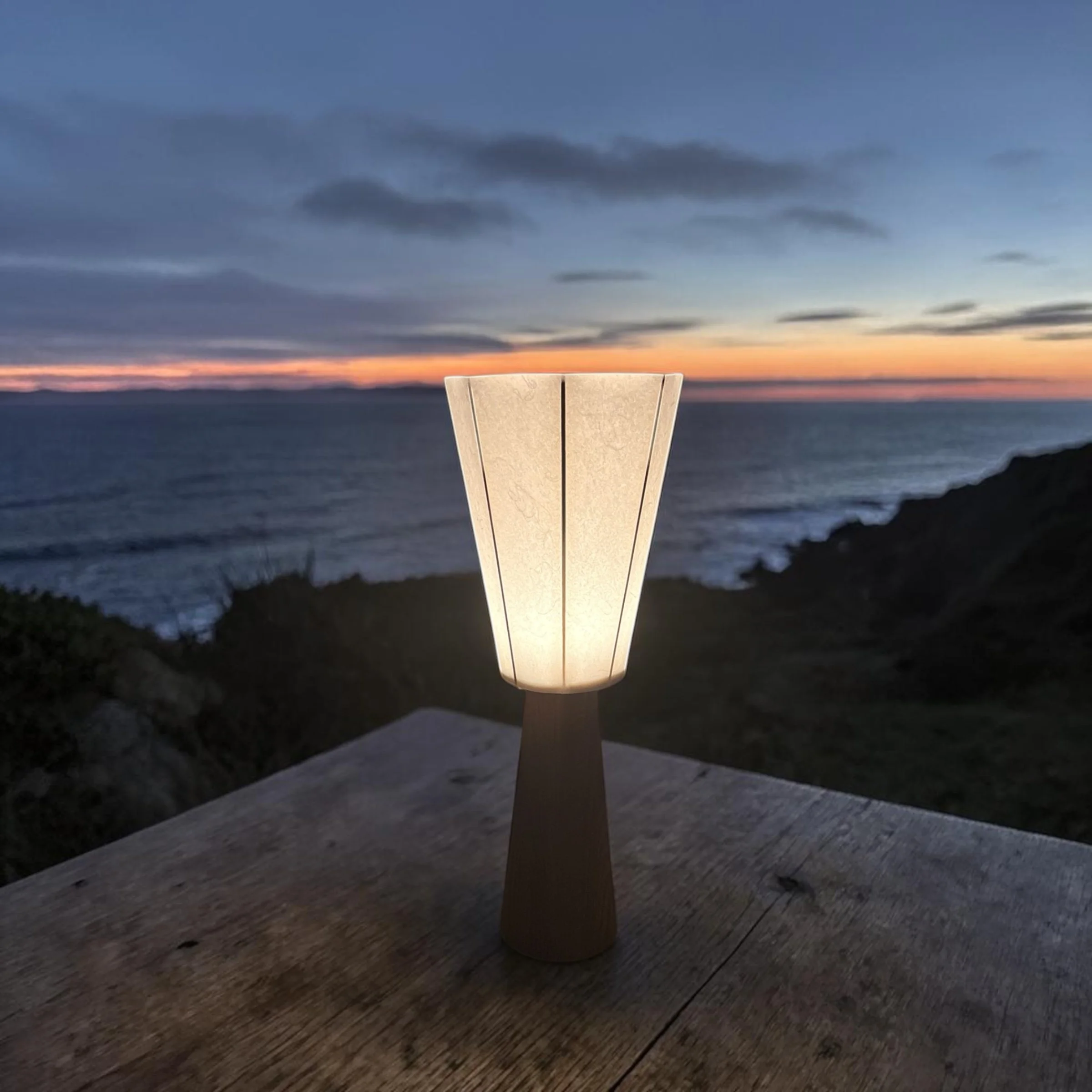 Rechargeable lantern  (White Oak)