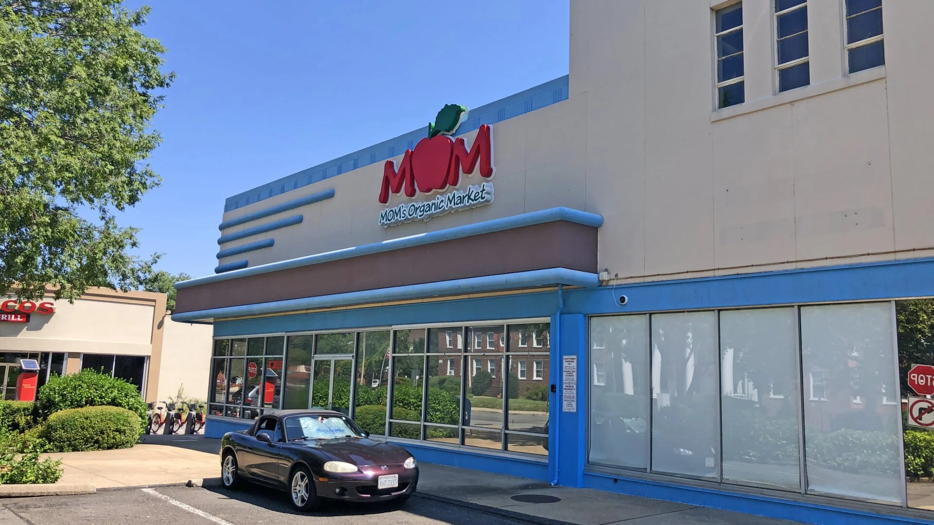 MOM’s Organic Market