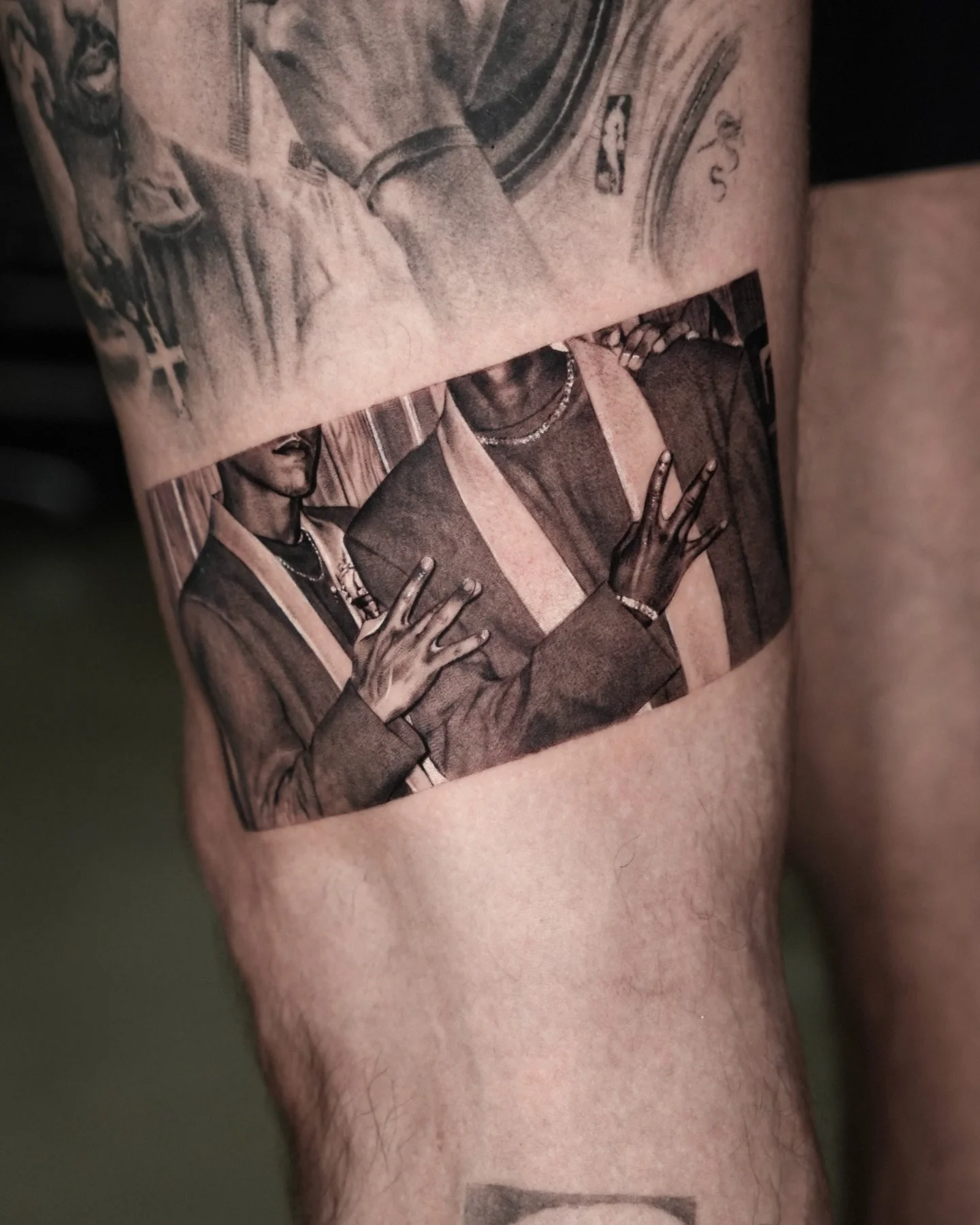 New rap album cover ❌ 
Two best friends getting ready for homecoming ✅

Books open, Inquiry link is in bio 🙏
Done at @dot.creativegroup 

#tattoo #bestfriendtattoo #photorealism #microrealism #detailedtattoo #portraittattoo #nyc #nyctattoo #goldy #i