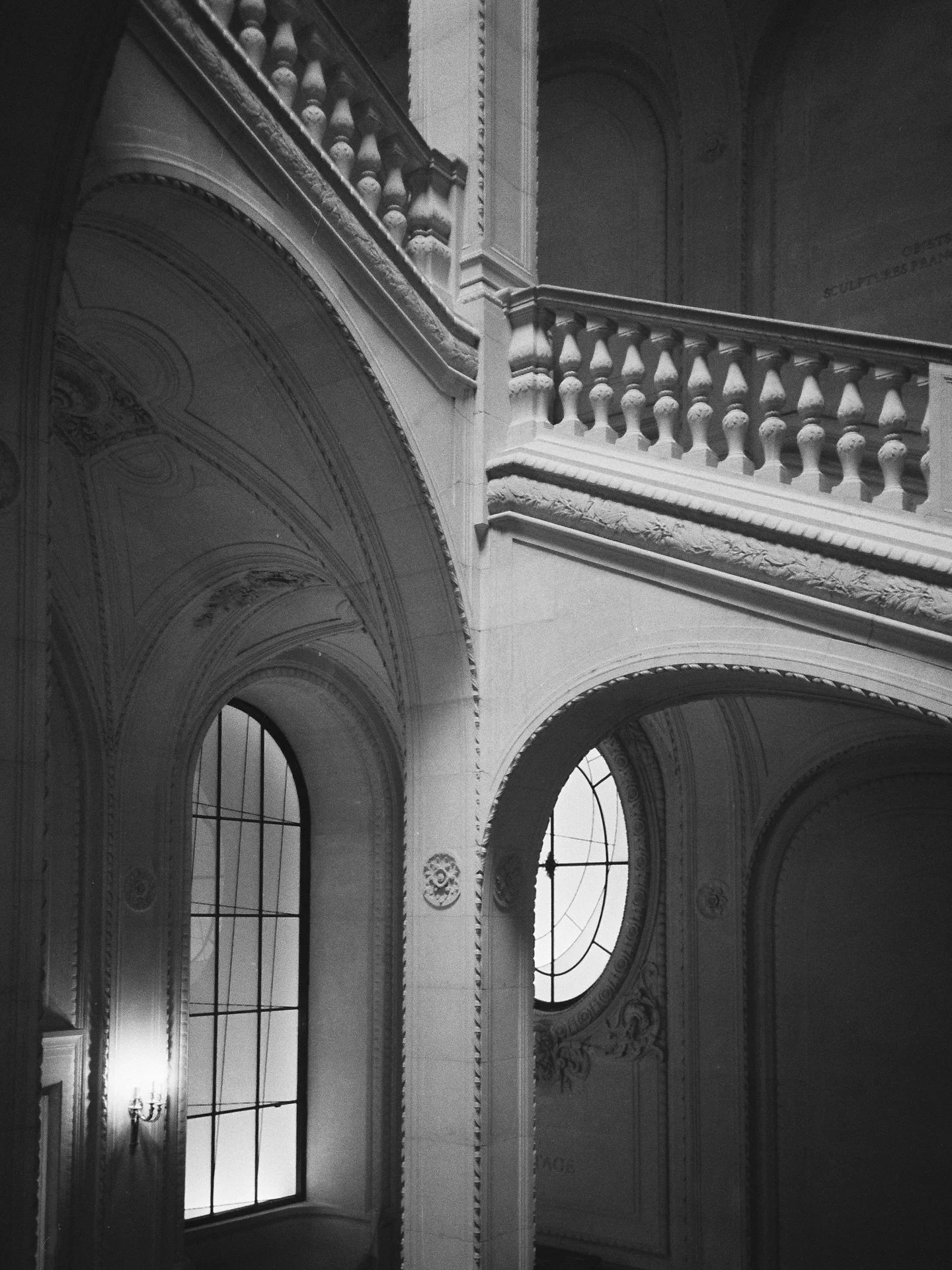 Film architecture 🎞️ 

#portra400
#400tx
#apx400

Film developed @carmencitalisboa