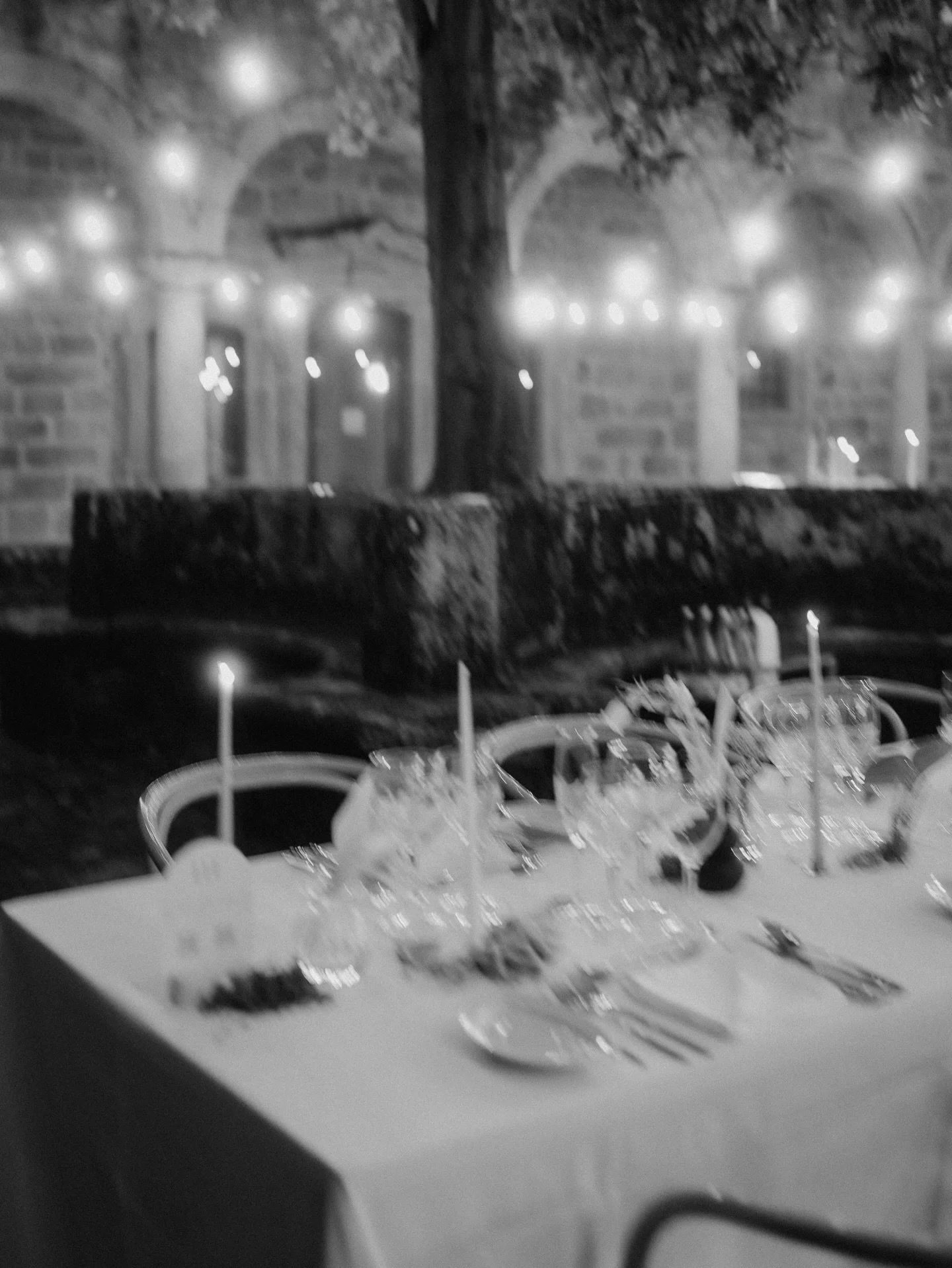 Dinner time at Pousada de Amares ✨

Photography @filipemontesphotography 
Video @seteluasfilms
Jewellery @hoyara_jewellery
Shoes @dior
Hairstylist @isabelferreiracabeleireiros
Bouquet @jardindepoque
Venue #pousadadeamares @joanacarvalho12
Lights @tru