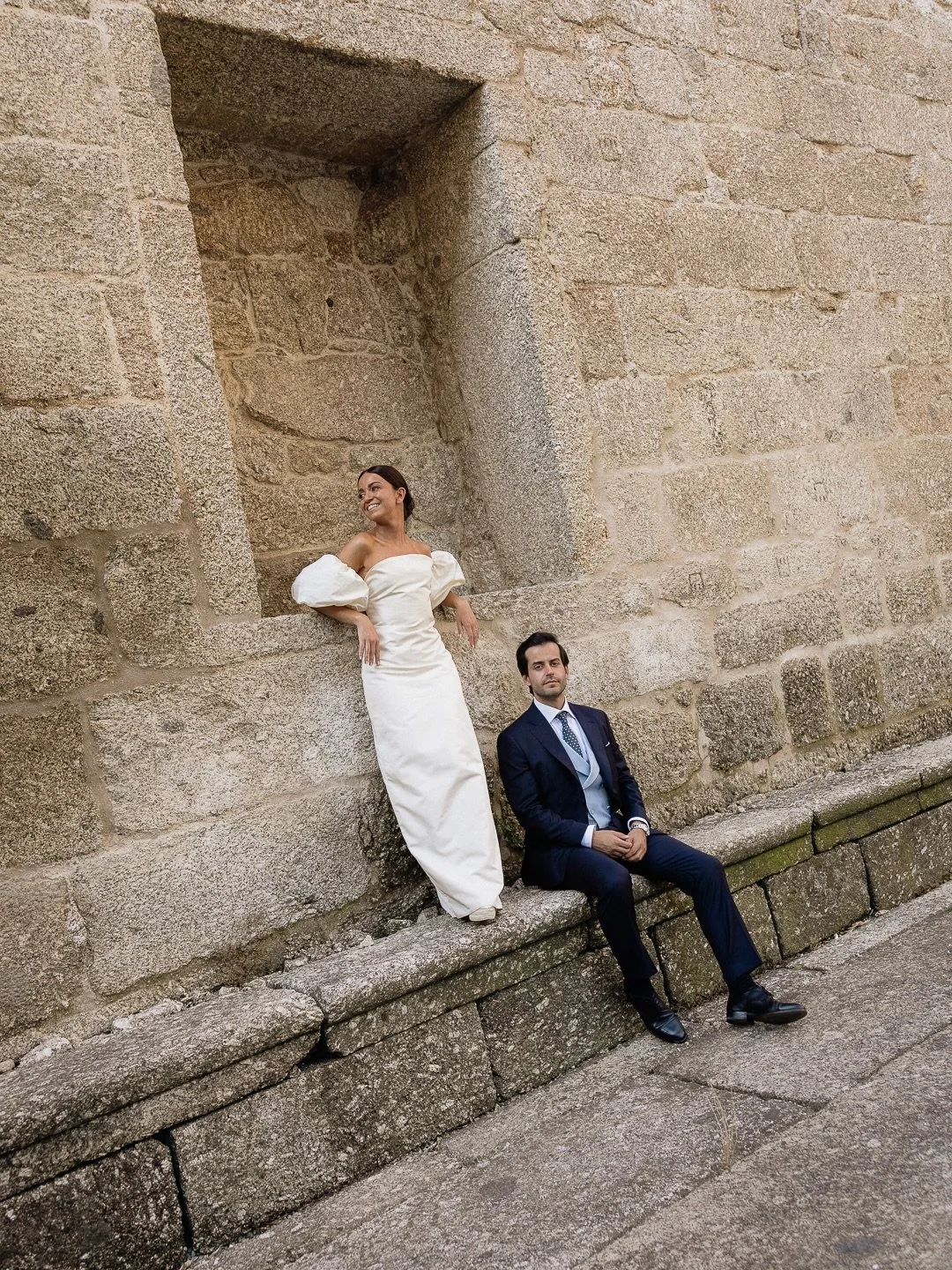 A day defined by warmth, joy, and unforgettable moments

Coordination &amp; Event Planner @anagomesrua 
Photography @filipemontesphotography
V&iacute;deo @sirklaufilms
Dress @l.h.ateliernoivas @l.h.atelier
Suit @manueltelesalfaiataria
Watch @tissot_o