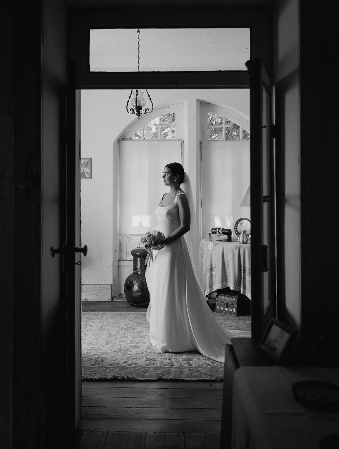 Carolina in her beautiful @jesuspeiroporto dress and her mother&rsquo;s veil 

Photographer @filipemontesphotography
Videographer @24films_cinematography
Dress @jesuspeiroofficial @jesuspeiroporto 
Suit @alfaiatarialusa
Shoes @flordeasoka 
Whatch @ti