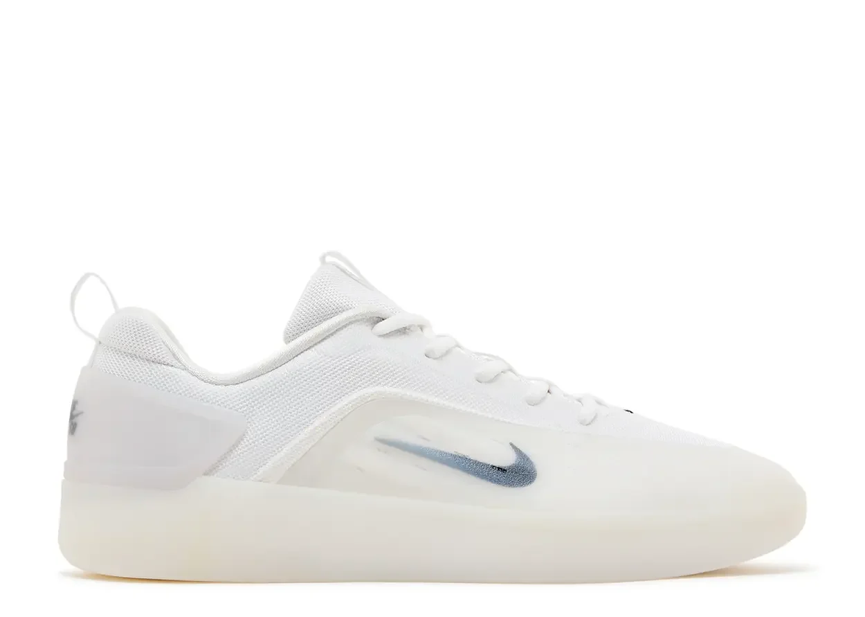 Zoom Nyjah 4 SB 'White Black'