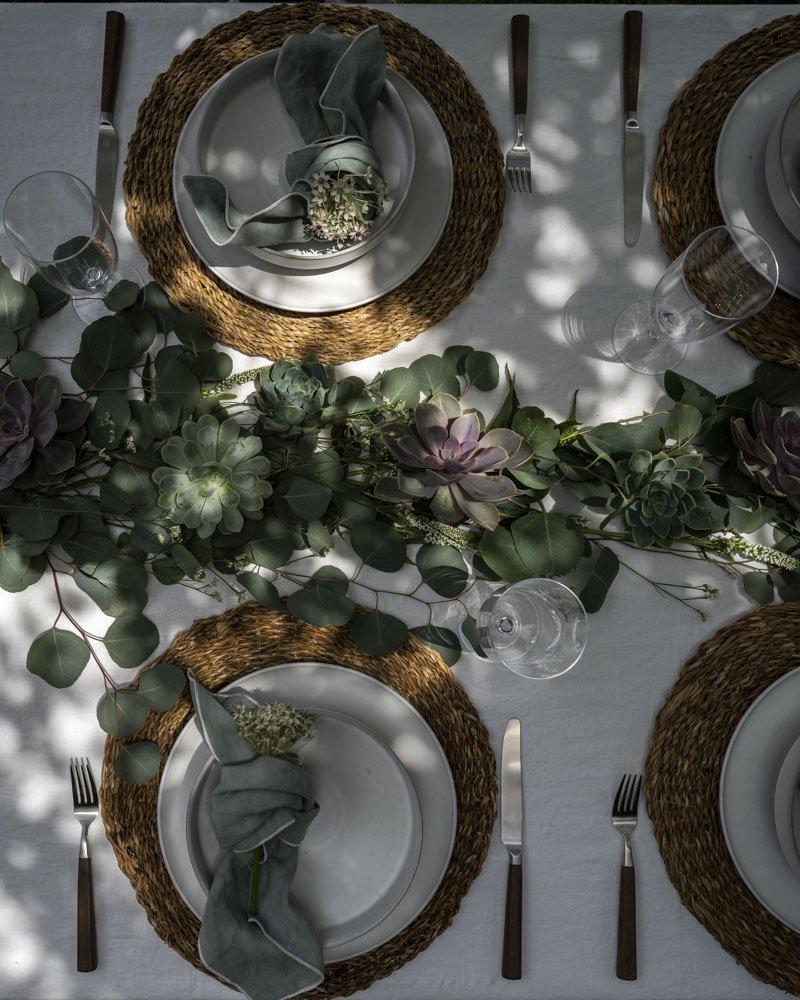 PaellaPartyTableSetting_4x5_web_2.jpg