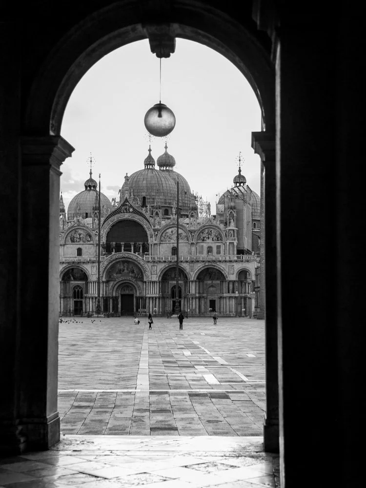 VeniceAlleys_web.jpg