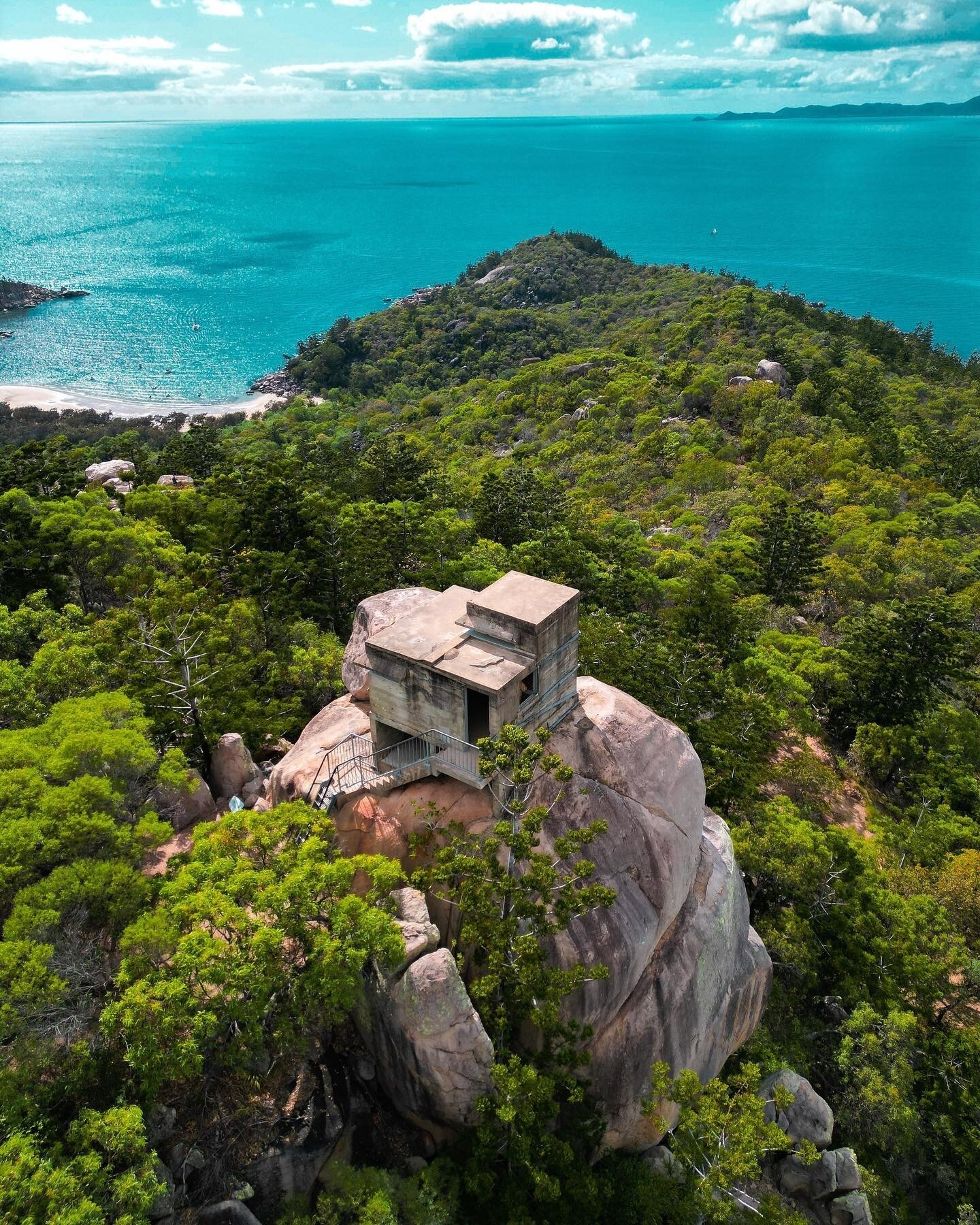 Horseshoe Bay, Island — This Is Island