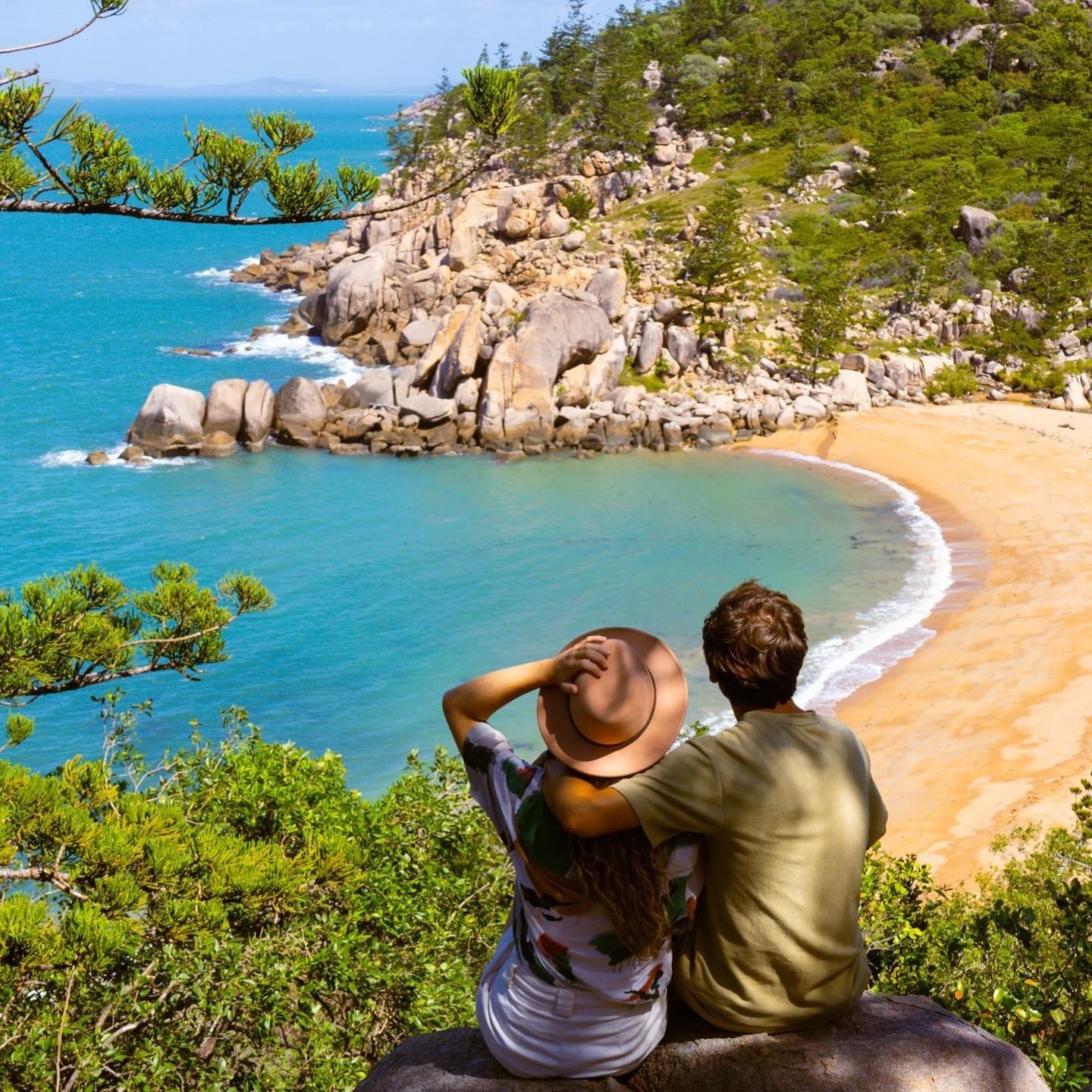 We're starting this week with our favourite lookout and one of the most loved bays on Magnetic Island, Arthur Bay!⁠
⁠
When Iris and Gert arrived on our shores, they shared their top 5 things to do on Maggie, and the only thing you'll need to buy is l