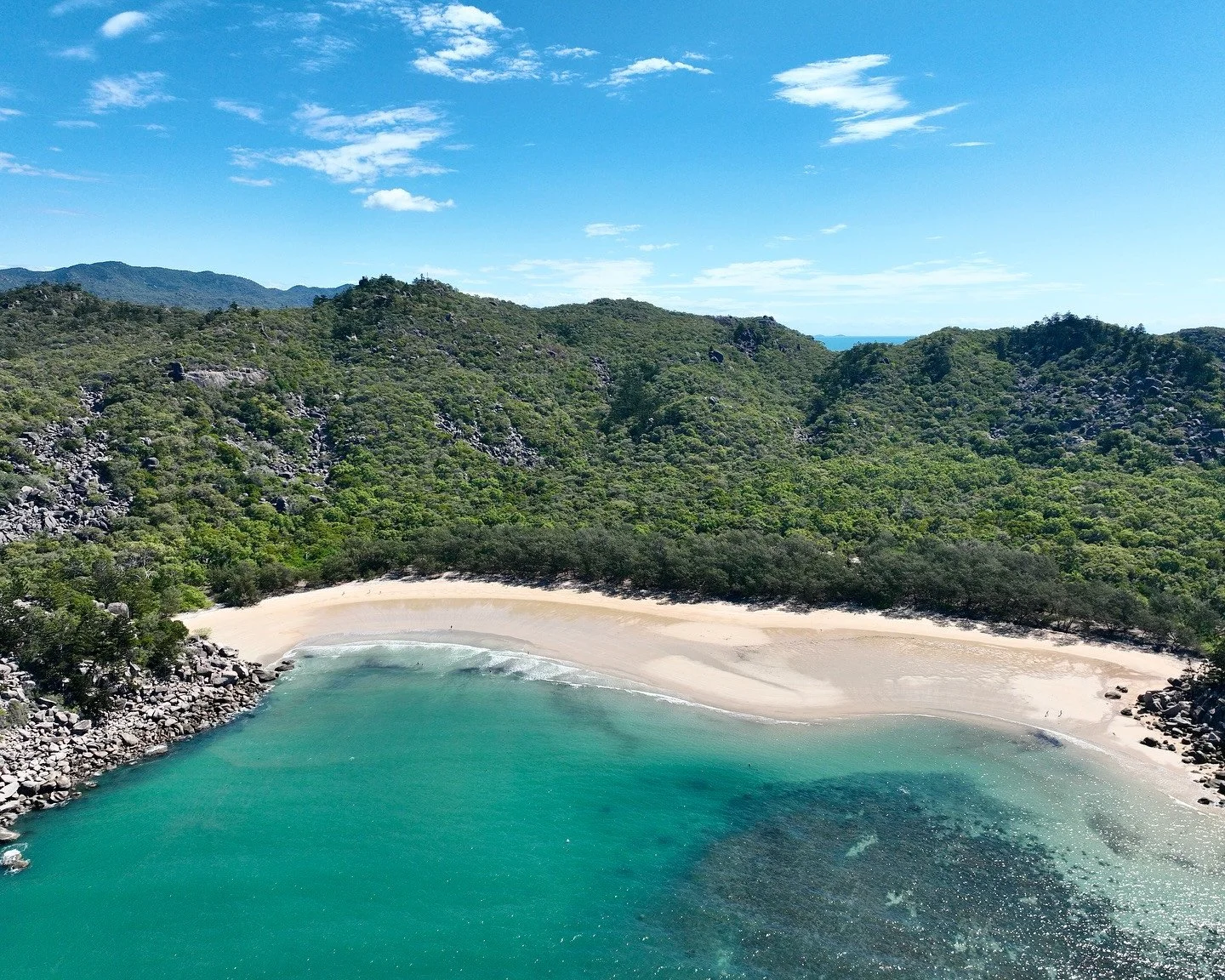 There&rsquo;s nothing quite like where our mountains meet the beach. Florence Bay, tricky to reach, but quiet, undisturbed, and worth the effort 🌿🌊⁠
⁠
📷️ @hollymaxox⁠
⁠
#thisismagneticisland #upforunexpected #magneticisland #townsvillenorthqueensl