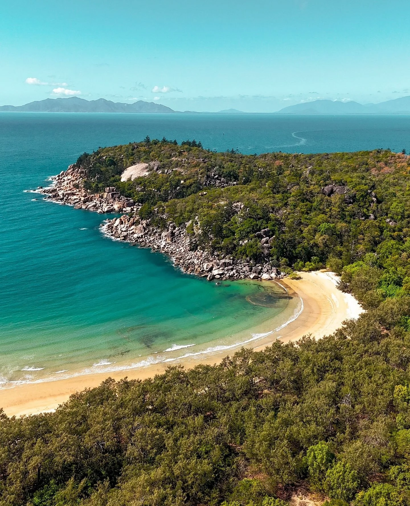 Is this Florence Bays best angle? 👀⁠
⁠
📷️ @adrian_sees⁠
⁠
#thisismagneticisland #upforunexpected #magneticisland #townsvillenorthqueensland #queensland #australia #townsville #townsvilleshines #thisisqueensland #seeaustralia #discoverqueensland #vi