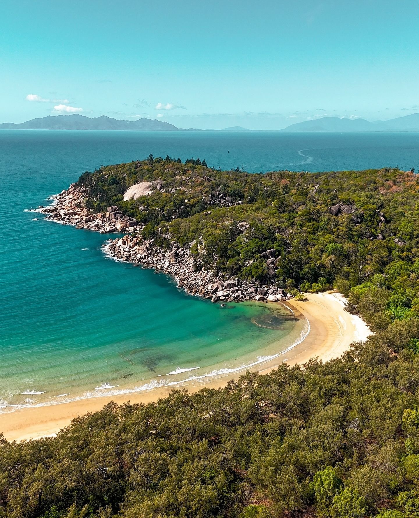 Back to reality&hellip; but when reality looks like Florence Bay, we&rsquo;re not complaining 🌊⁠
⁠
📷 @adrian_domiingo⁠
⁠
#thisismagneticisland #upforunexpected #magneticisland #townsvillenorthqueensland #queensland #australia #townsville #townsvill