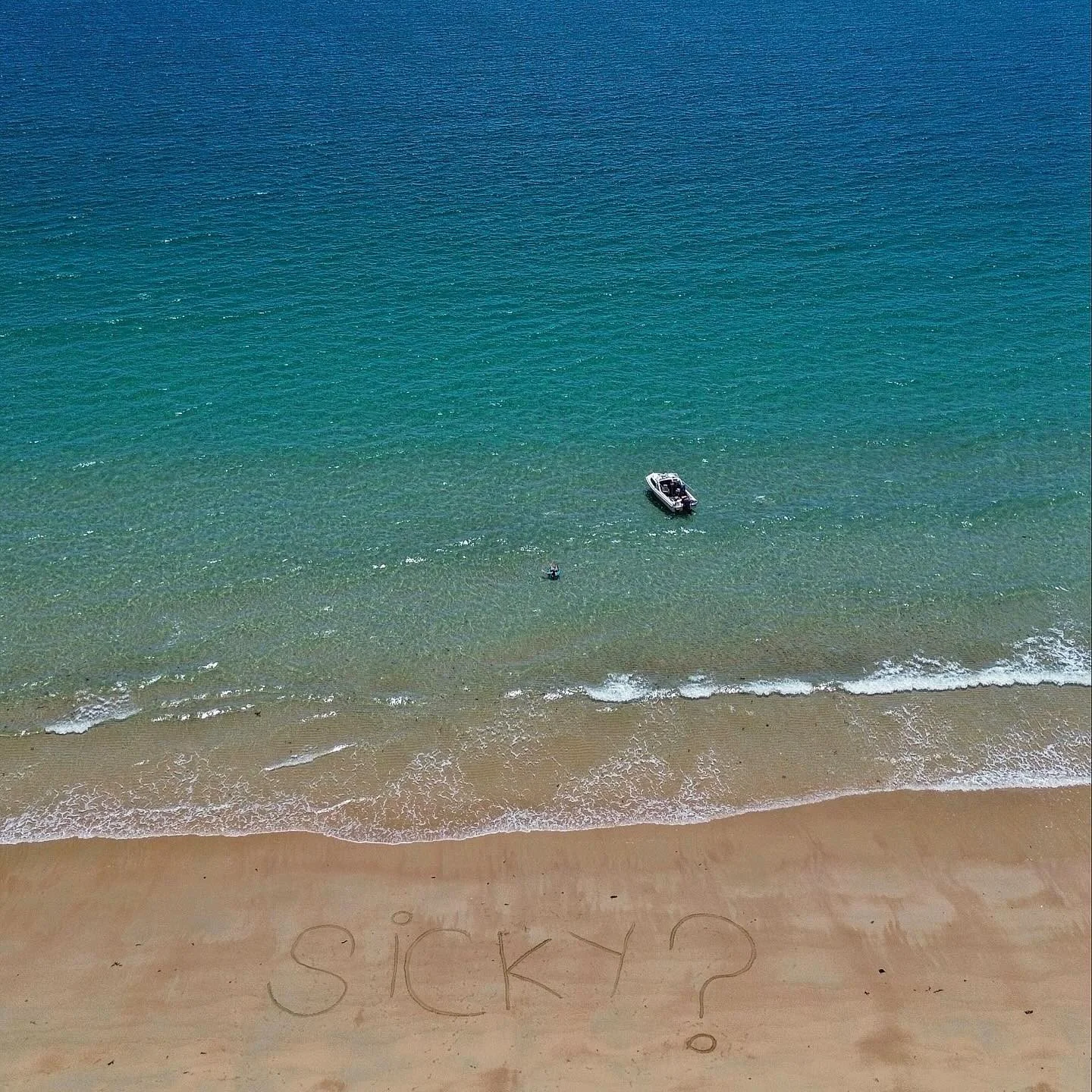 Midweek inspiration, island edition ✌🏻⁠
⁠
📷 @lukesouthgateee⁠
⁠
#thisismagneticisland #magneticisland #upforunexpected #townsvillenorthqueensland #queensland #australia