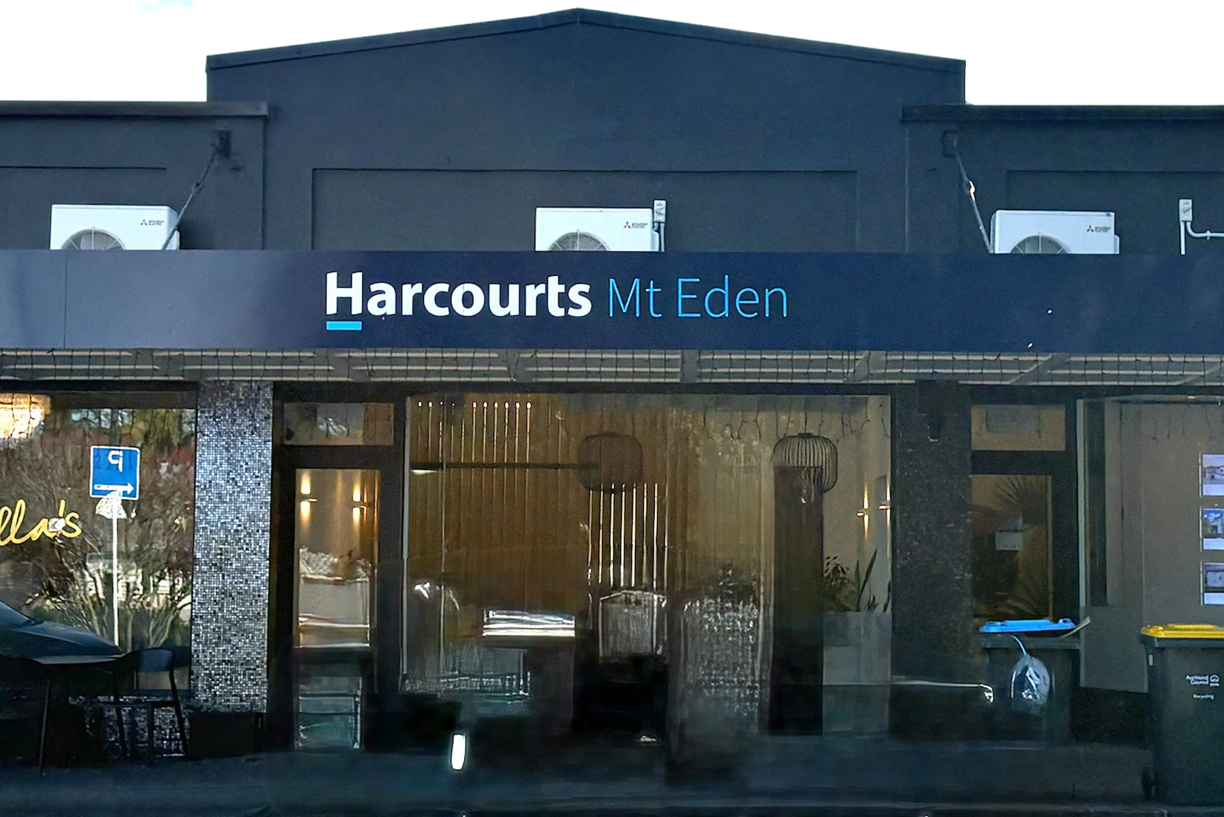 Harcourts