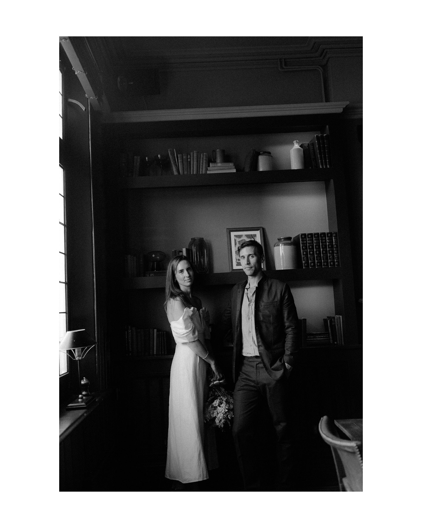 A few B&amp;W favourites from K &amp; H&rsquo;s beautiful, family-oriented wedding day 🤍🖤