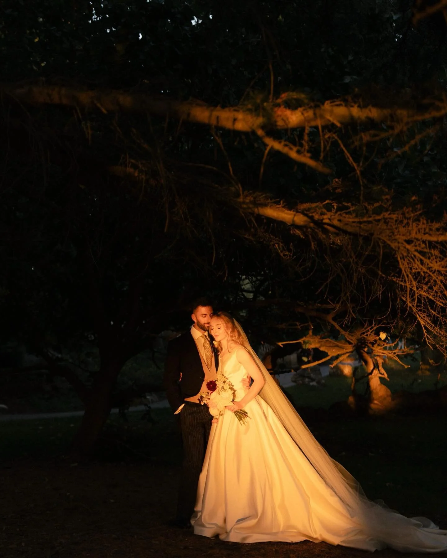 M &amp; K on a sun-drenched day at the stunning @gunnersburyevents ❤️&zwj;🔥

Dress @lulaannbridal 
Florist @blaise_flowers 
Suit @oliverbrownlondon 
Video @vowsandframes