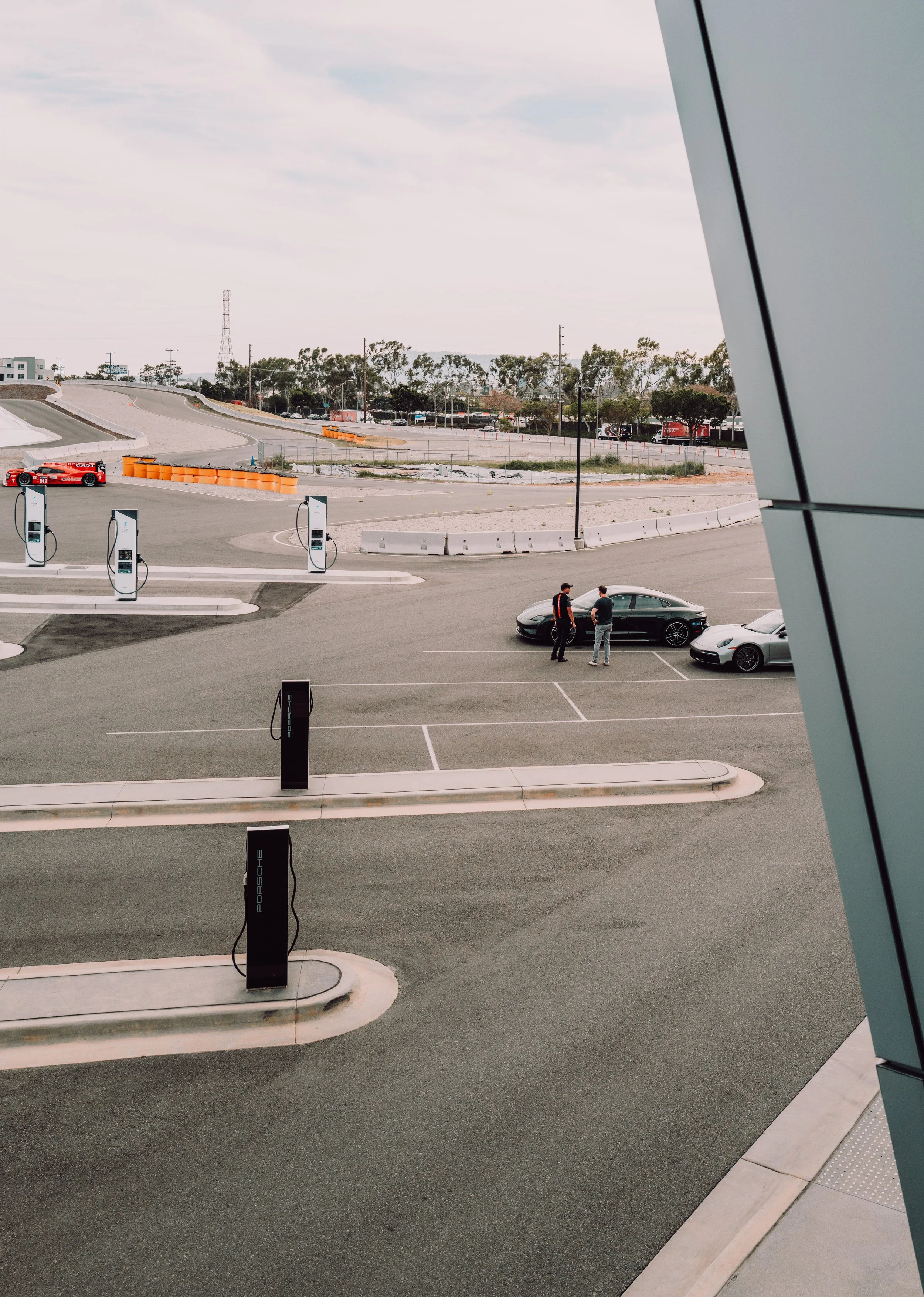 Porsche+LA-15.jpg