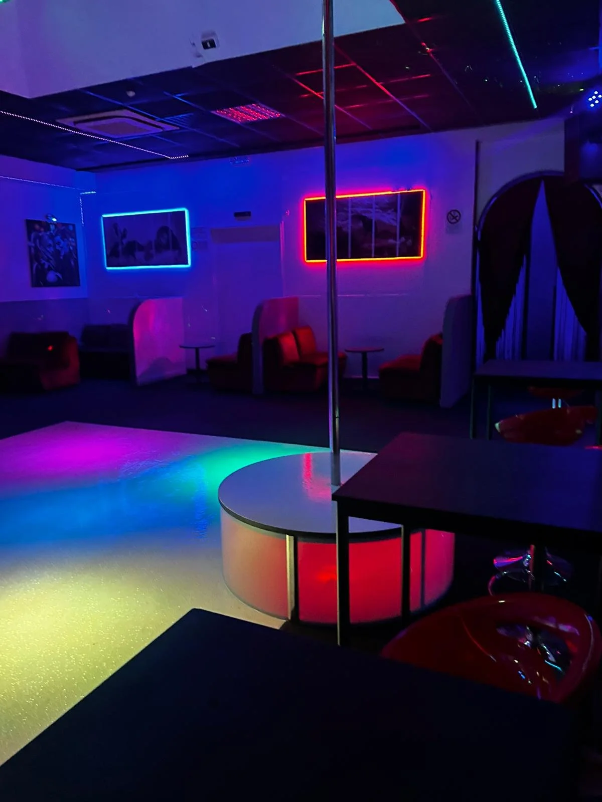 Uzzano Italy Dance Club 1.jpg