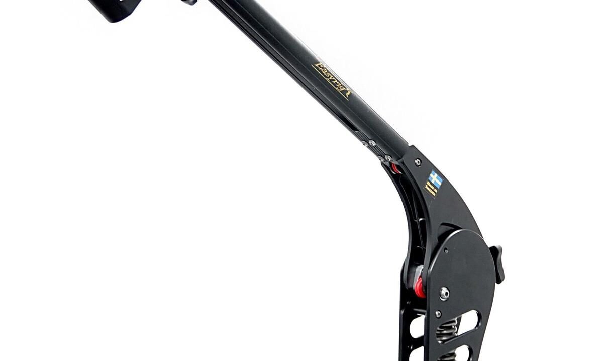 Easyrig Vario 5 - Cinema 3 Vest 2.jpeg