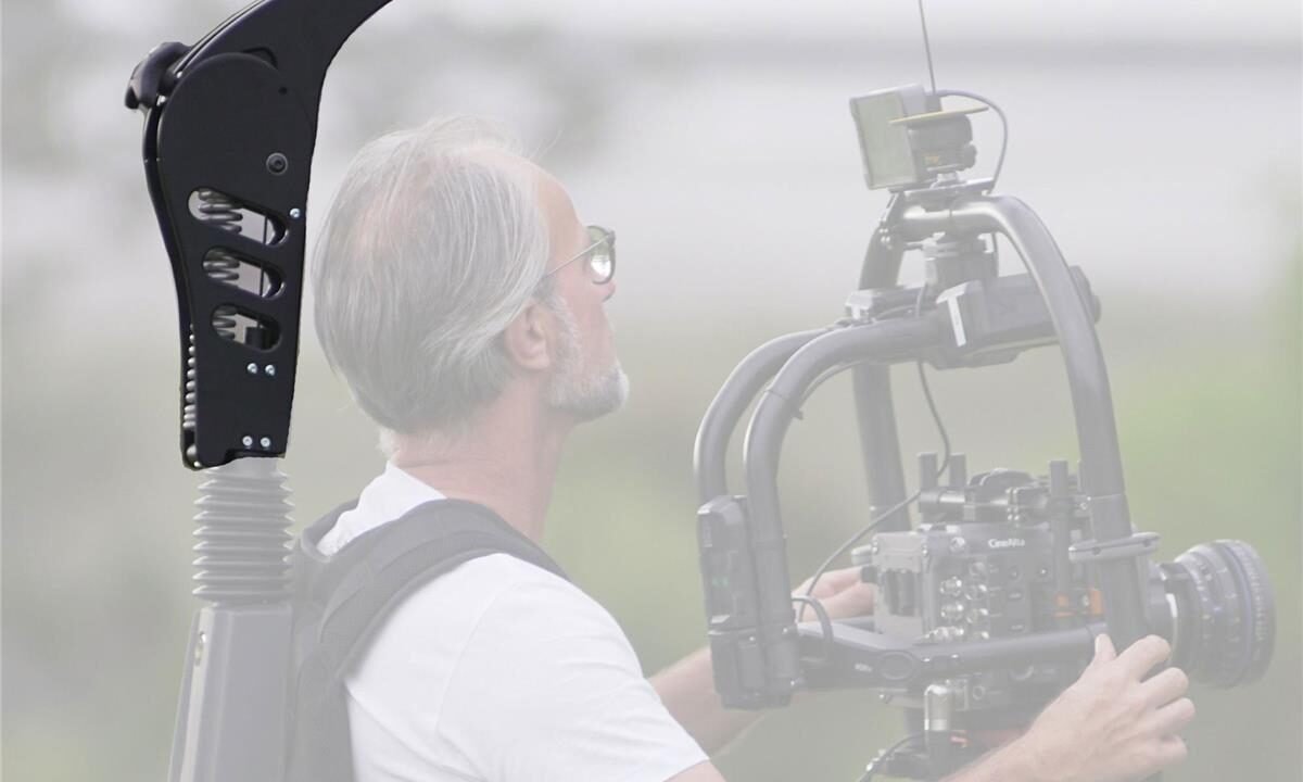 Easyrig Vario 5 - Cinema 3 Vest 3.jpeg