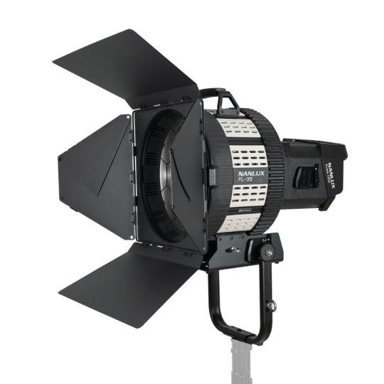 Nanlux Evoke 1200W LED + Fresnel Kit