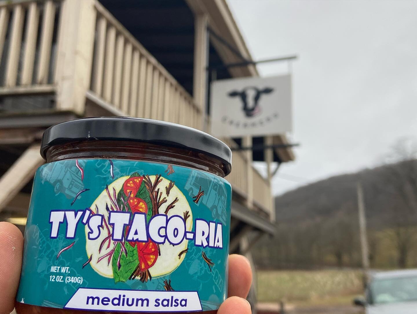 Made the rounds today 💃🏼 

You can find our salsa at:
@tystacoria 
@stricklandhollowfarm 
@clarkdairyfarms 
@watershedroxbury 
@humdinger.farm.store 
@homegoodsofmargaretville 
@uniongrovedistillery 
@awestruckmill 

🌟 Fun fact! If you bring your 