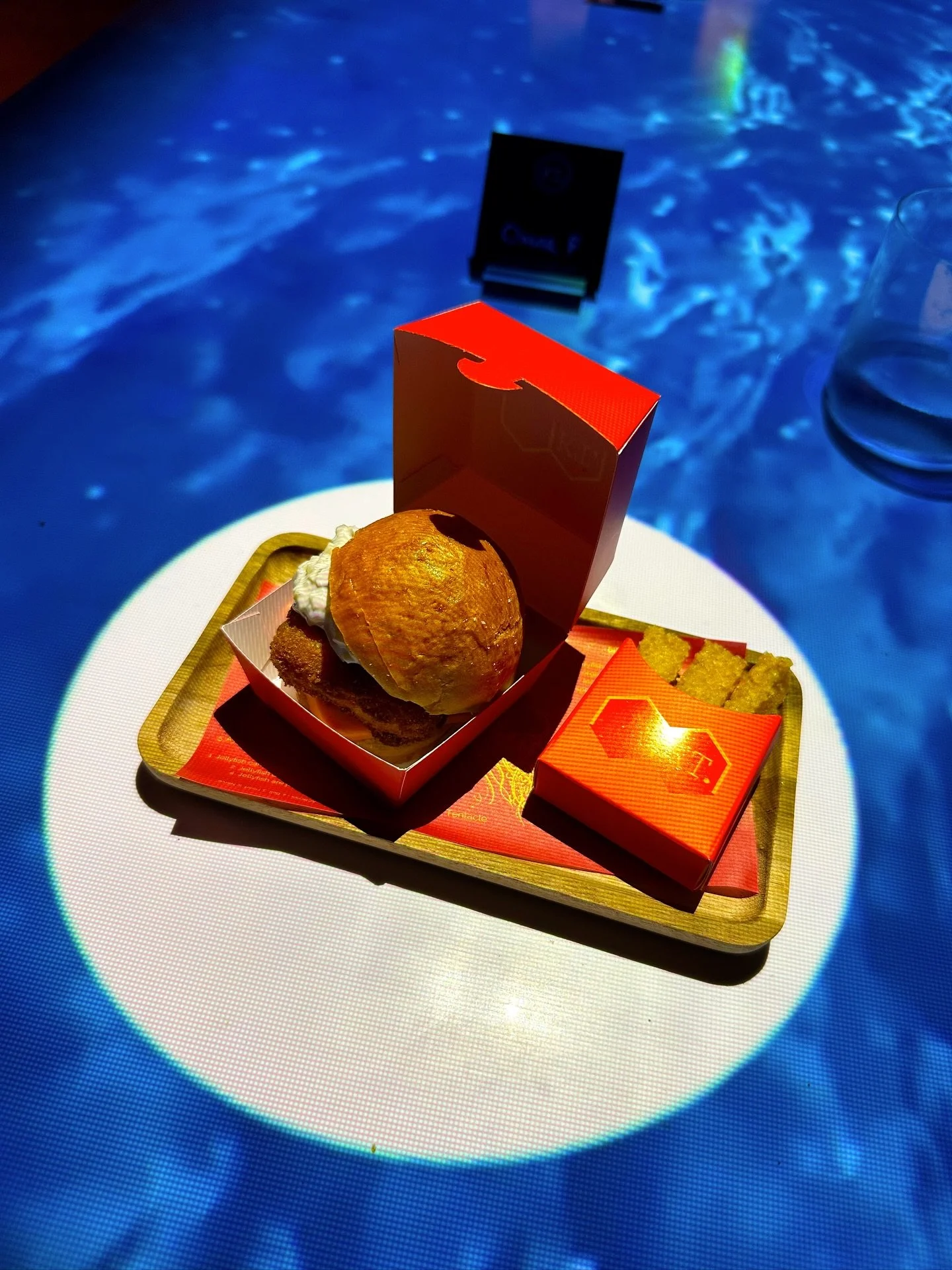 An evening of pure unadulterated joy, finally dropping by @kitchentheory for their dining experience. Not only an absolute feast for the senses but an education in quality, theatre and sensory culinary science. From the moment you walk in till the la