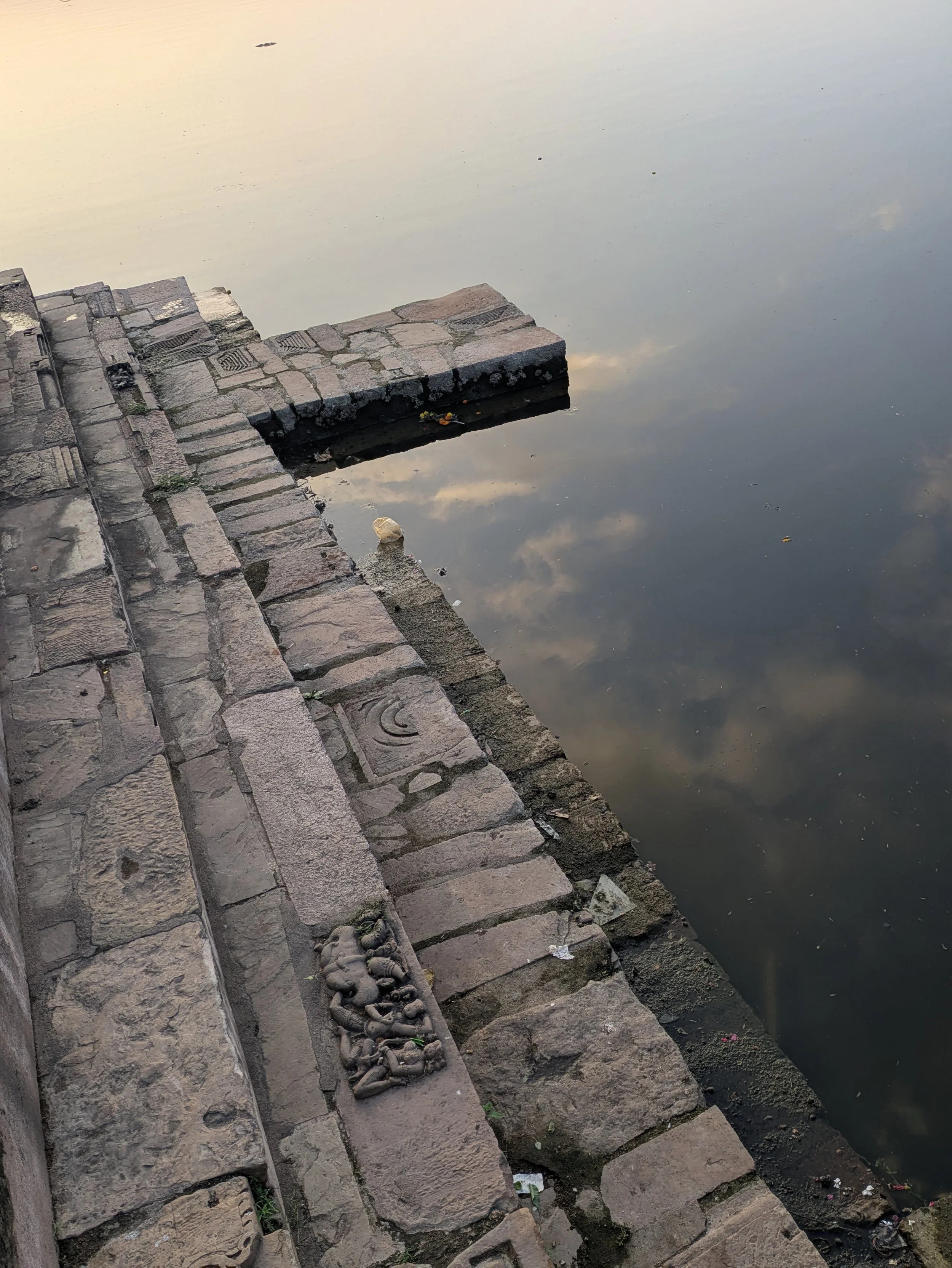 Contrast study: Stone Water