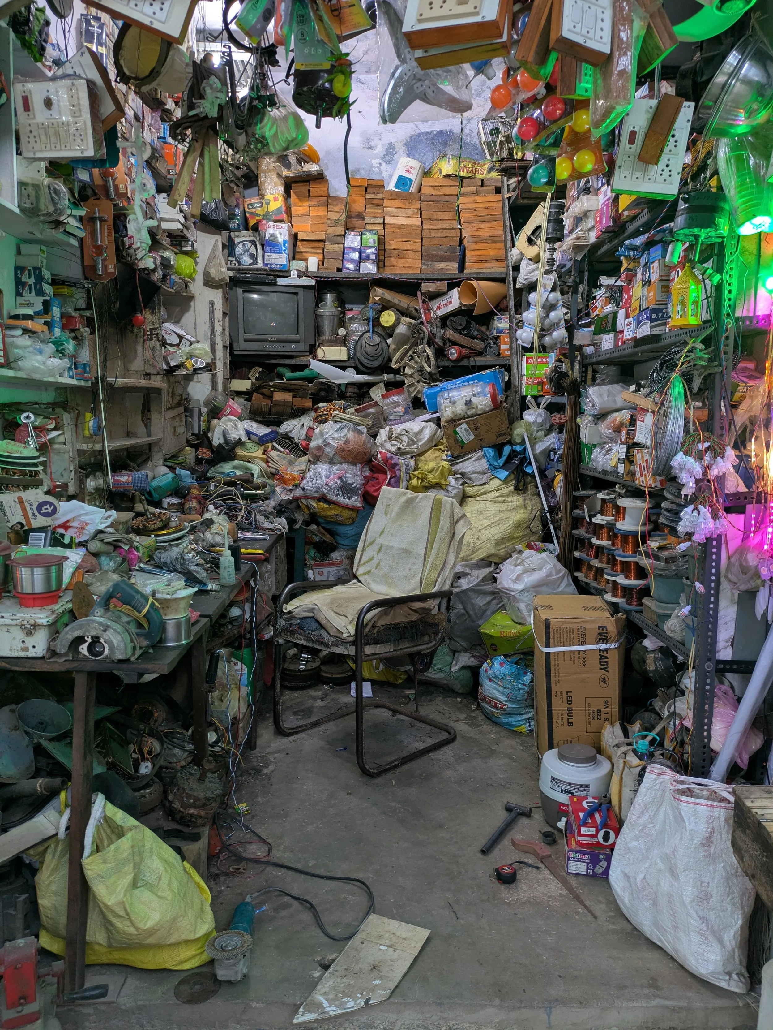 Contrast study: Chair Chaos