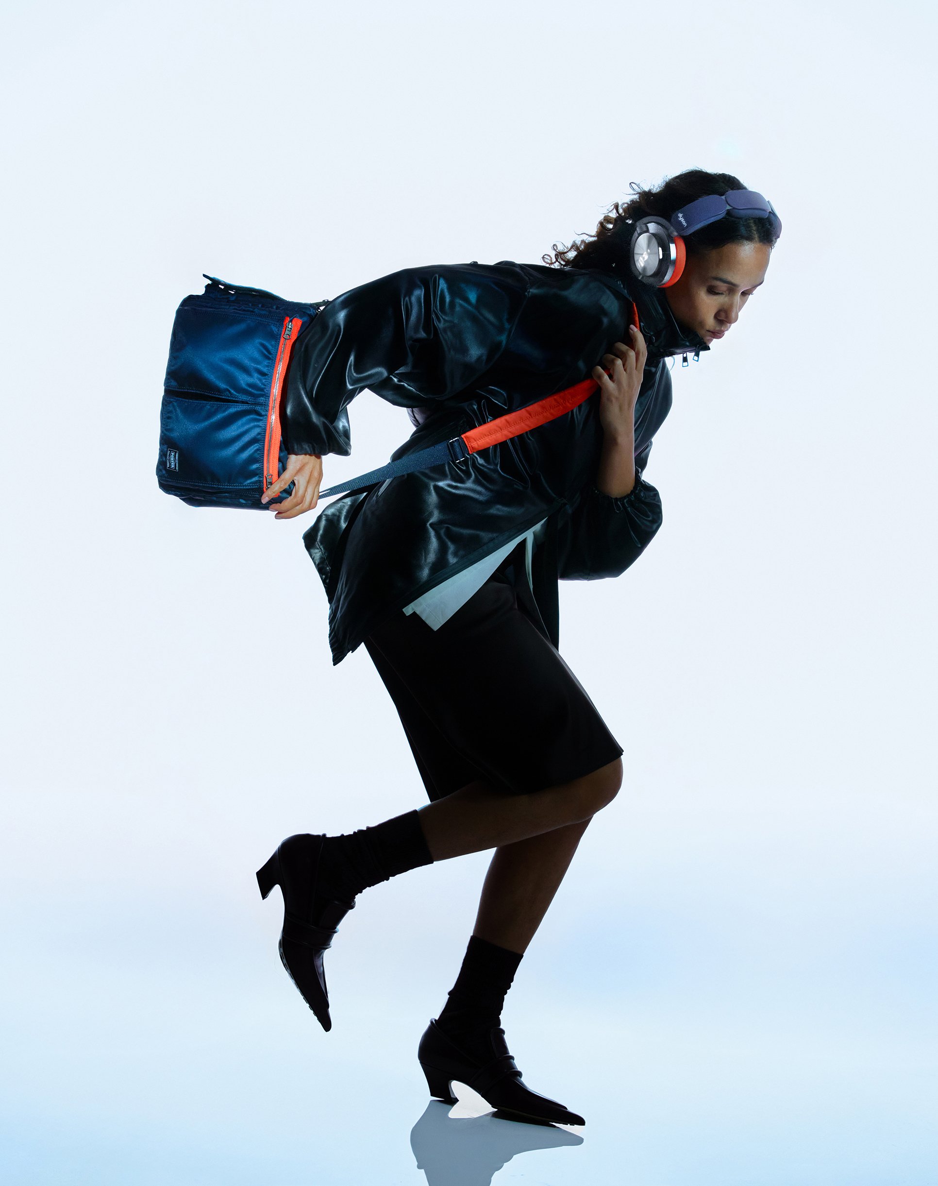 Dyson OnTrac™ _ PORTER RGB 1.jpg