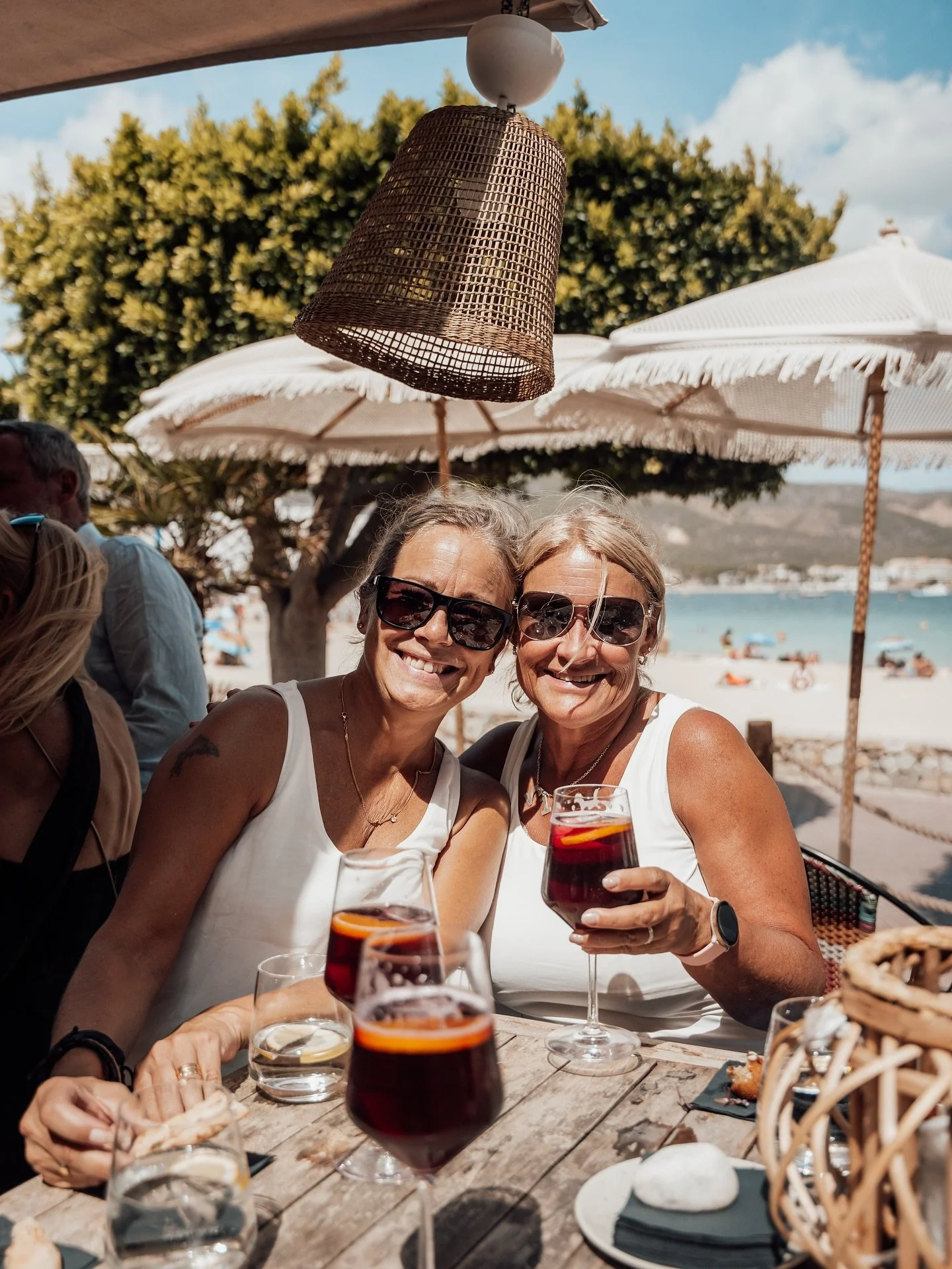 Last days of the season 🌅
Join us at Calvia Beach House &mdash; open until 31.10! Come and cheers with us 🥂❤️! 
&mdash;&mdash;&mdash;&mdash;&mdash;&mdash;&mdash;&mdash;&mdash;&mdash;&mdash;&mdash;&mdash;&mdash;&mdash;&mdash;&mdash;&mdash;&mdash;&md