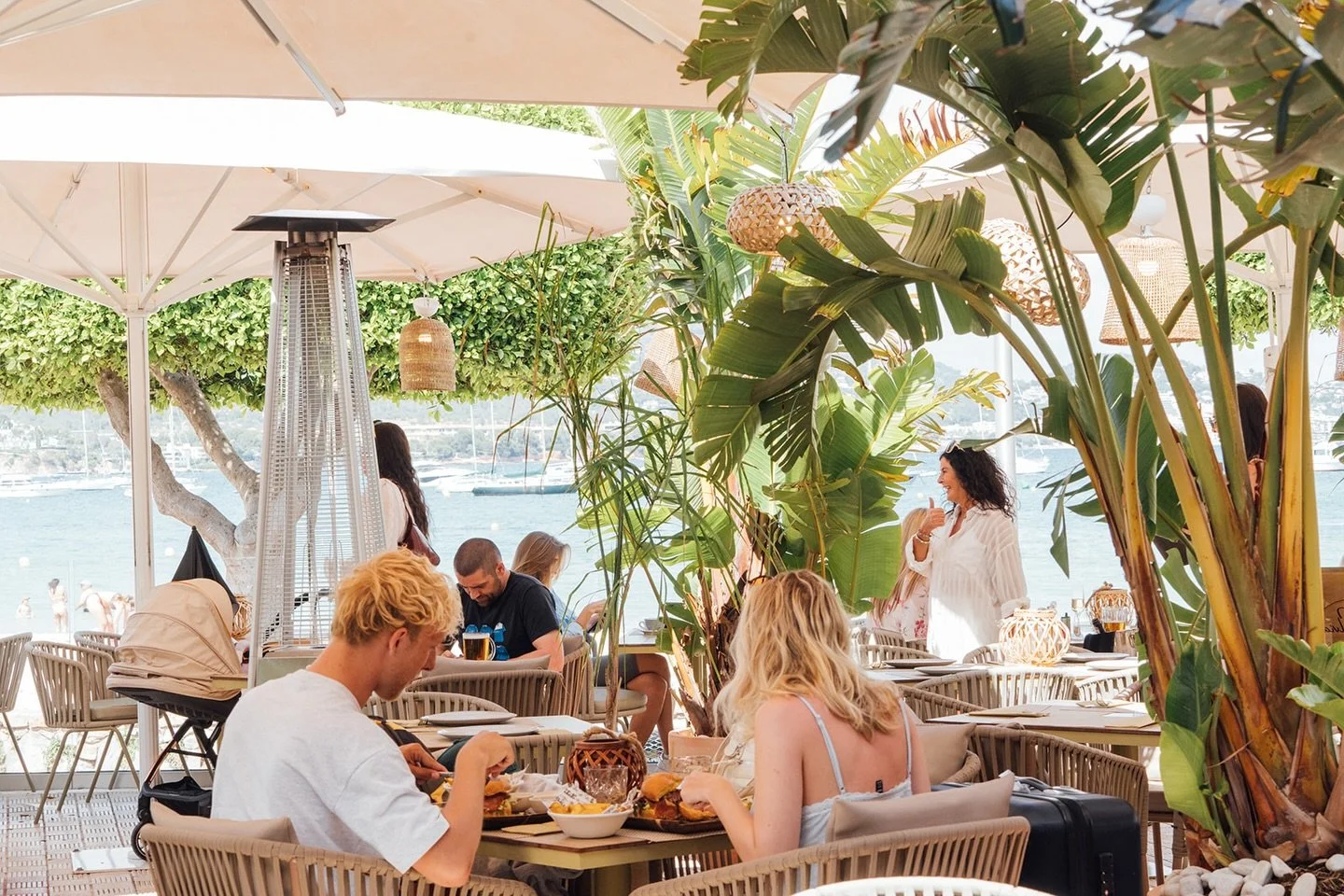 Meet us by the sea 🌴 🌊 
&mdash;&mdash;&mdash;&mdash;&mdash;&mdash;&mdash;&mdash;&mdash;&mdash;&mdash;&mdash;&mdash;&mdash;&mdash;&mdash;&mdash;&mdash;&mdash;&mdash;&mdash;&mdash;&mdash;&mdash;&mdash;&mdash;&mdash;&mdash;&mdash;&mdash;&mdash;&mdash;