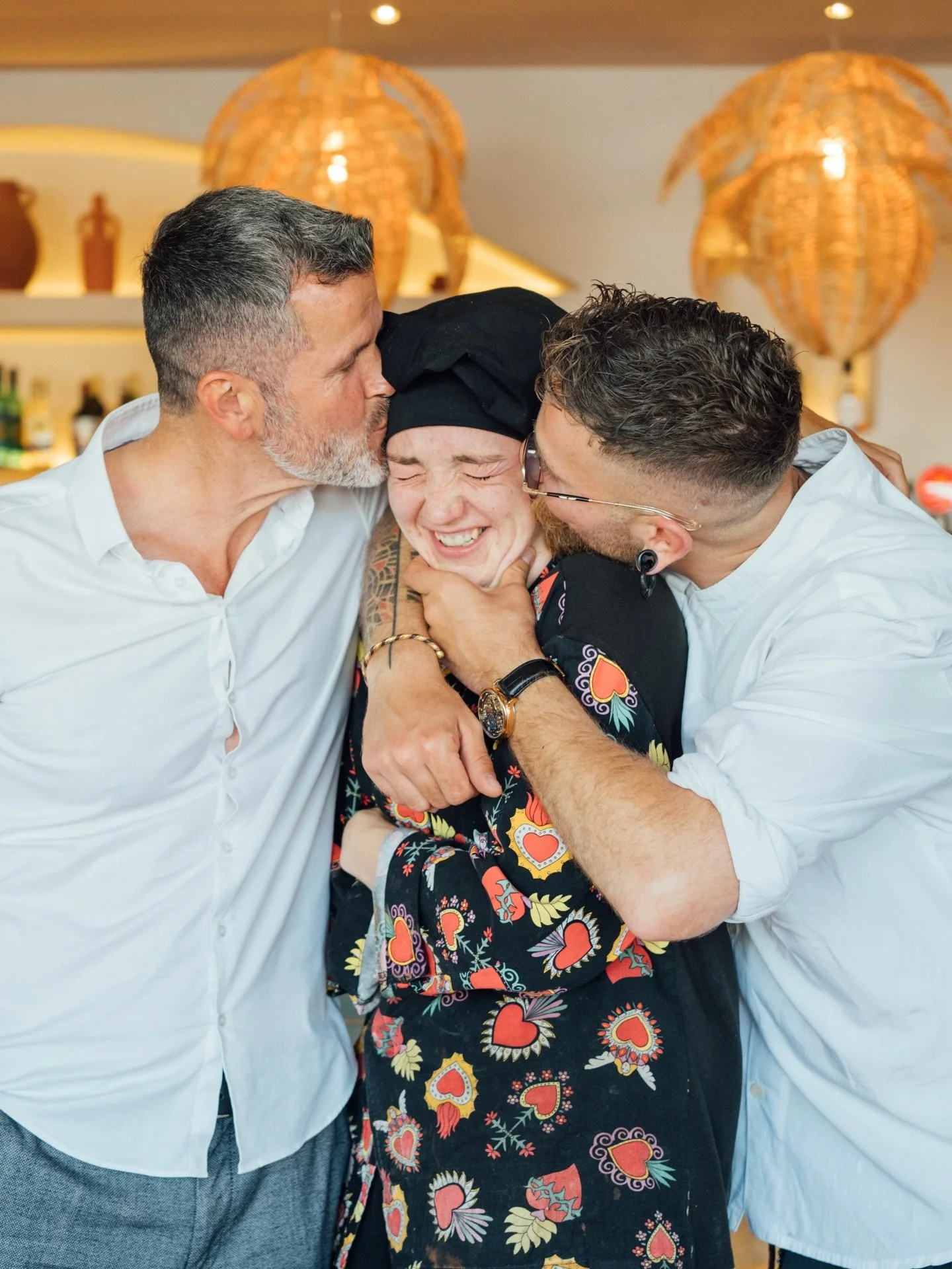 Before your plate reaches the table&hellip; 
this is what&rsquo;s happening behind the scenes. 😂

We work hard, but have a great time doing it.
Our team moves fast.
Details matter.
Our kitchen doesn&rsquo;t slow down, not even for a second.

Because