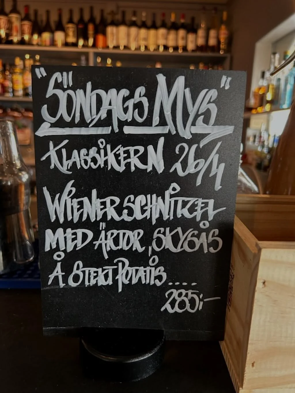 V&auml;lkomna till Svanshallskrog 💙
Njut av en h&auml;rlig s&ouml;ndagsmiddag.
Boka bord p&aring; 042-36 71 79
Eller boka p&aring; www.svanshalls.se

#svanshallskrog #s&ouml;ndagsmiddag #st&auml;llplats #kullahalv&ouml;n #restaurant