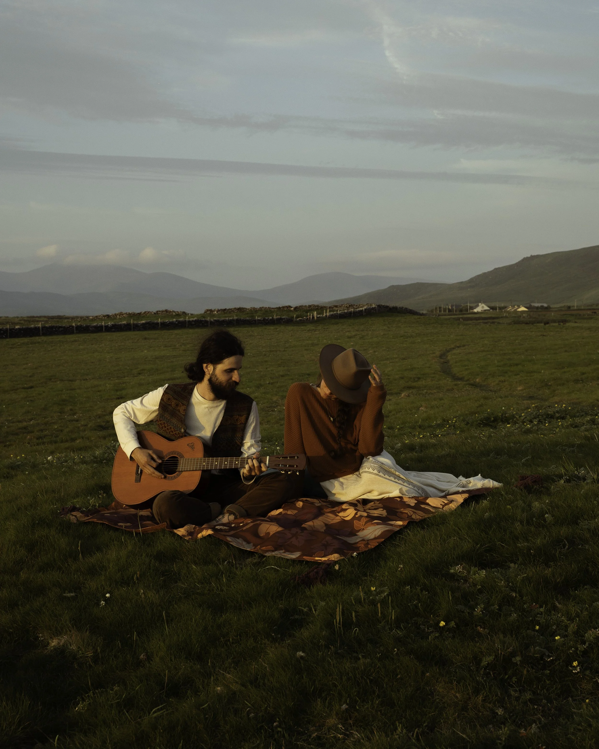 Wandering Folk - Beatha Studio