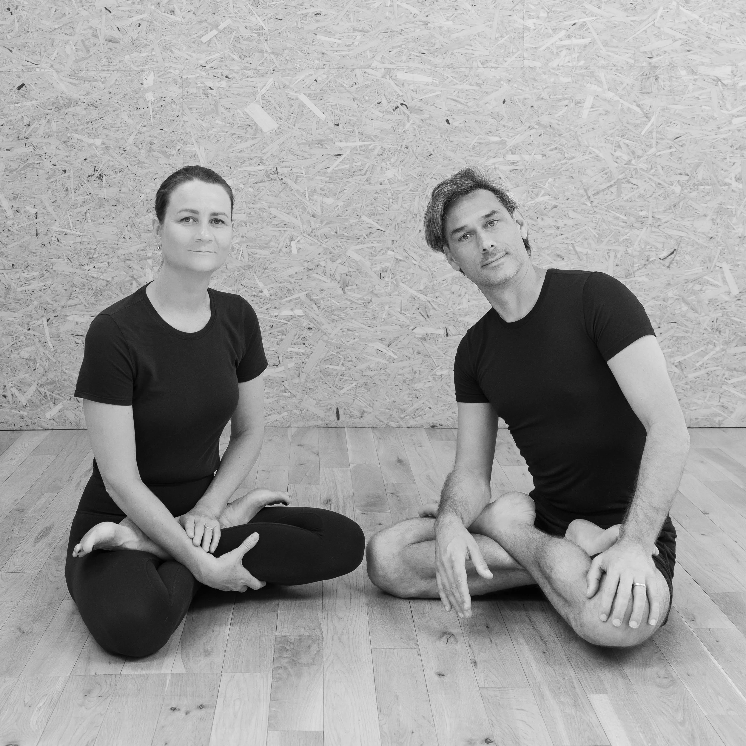 Private yoga sessions in London homes and offices and online.