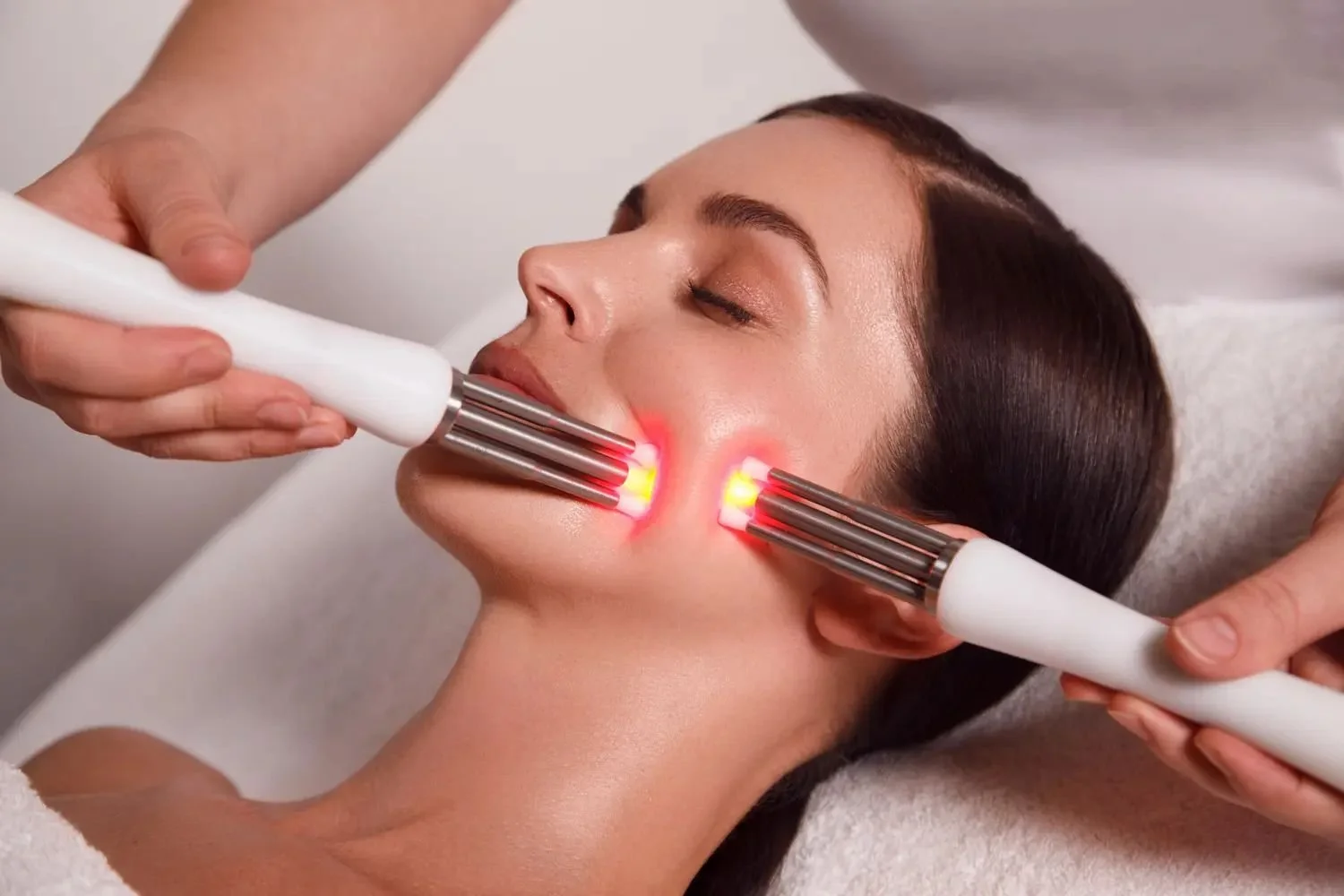 lady having the CACI Synergy Advanced Facial at our Skin & Wellness clinic in Kingsley, Frodsham, Cheshire