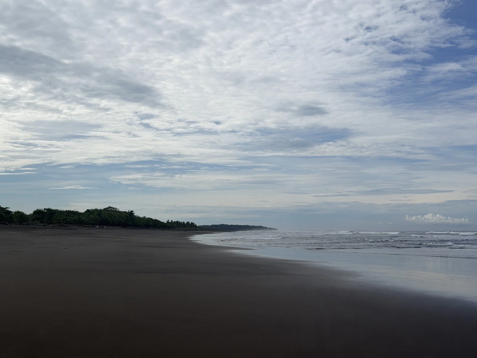 Jacó vs. Playa Hermosa Central Pacific, Costa Rica: Which Lifestyle Is Right for You?