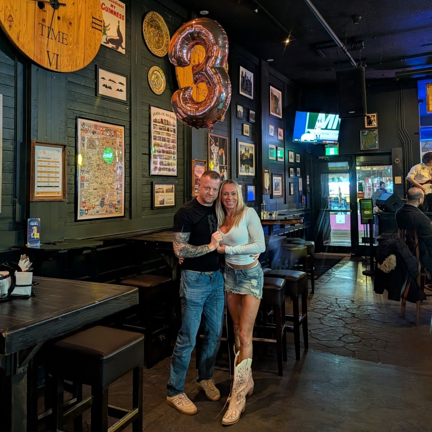 Happy 3 Years Thunder and Lightning Athletic Club! ⚡

Thank you to all our members, coaches, family, and friends for coming out to celebrate with us and for always being there to support us. You all mean so much to us and our gym and community. Maxim