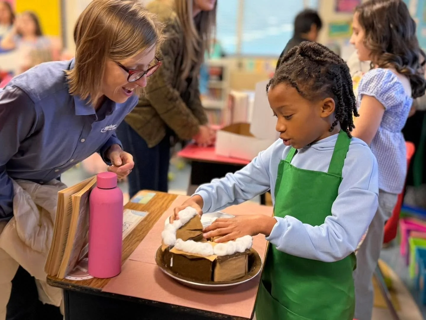 The Book Buffet 🍔📚

Fourth grade students recently served up a creative twist on the classic book report with the Book Buffet.

After reading a book of their choice, students turned their reports into food-themed displays. One student stacked a bur