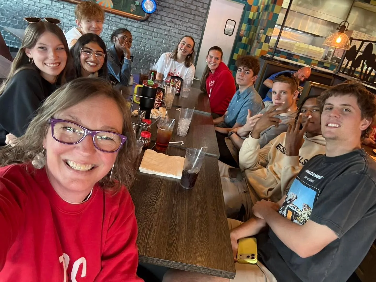 Our Upper School students stepped out for Advisory Lunch today, giving each advisory group time to connect beyond the classroom. From shared meals to great conversation, it was a chance to build stronger relationships and enjoy some of the best local