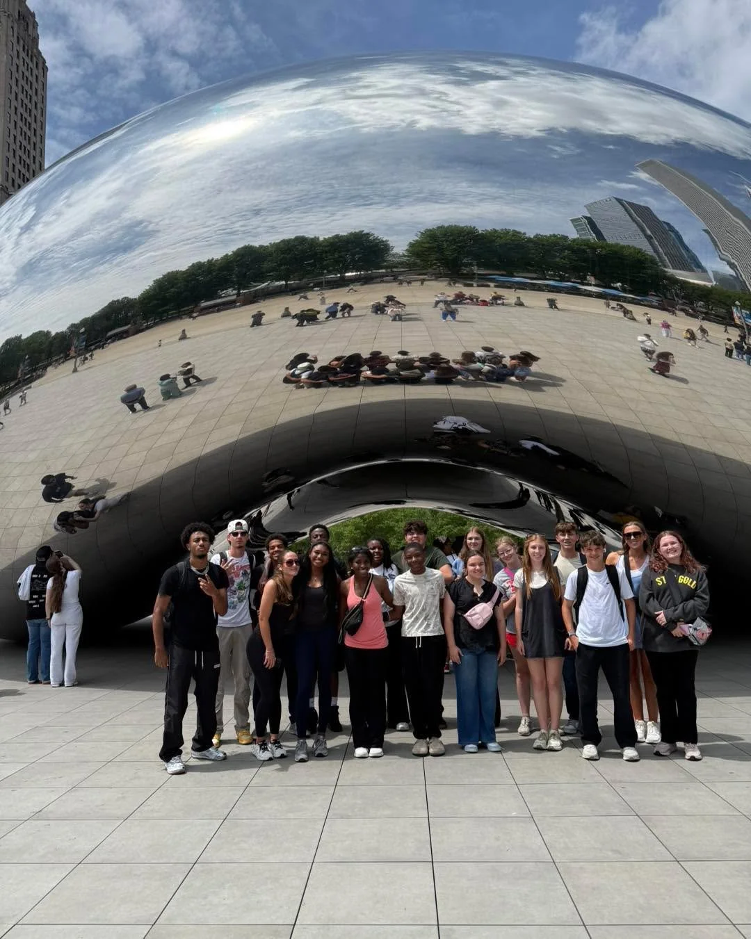 So far during May Term, our Chicago trip has been filled with unforgettable experiences across the city. Students have attended a Cubs game, taken an architecture cruise on the Chicago River, visited the Bean, enjoyed authentic Chicago pizza, and exp
