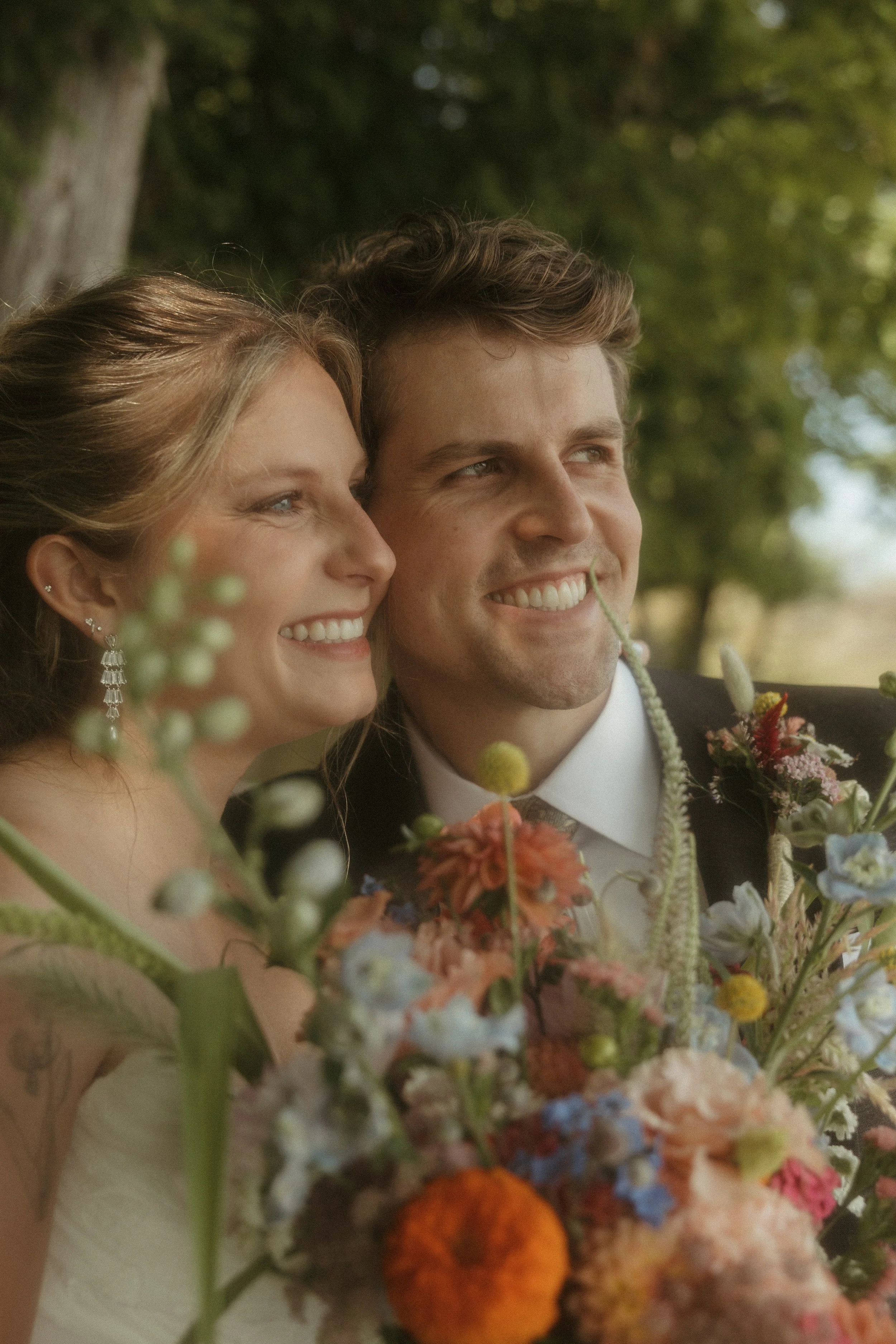 260822 Abby + Steve Sneak Peaks -8.jpg