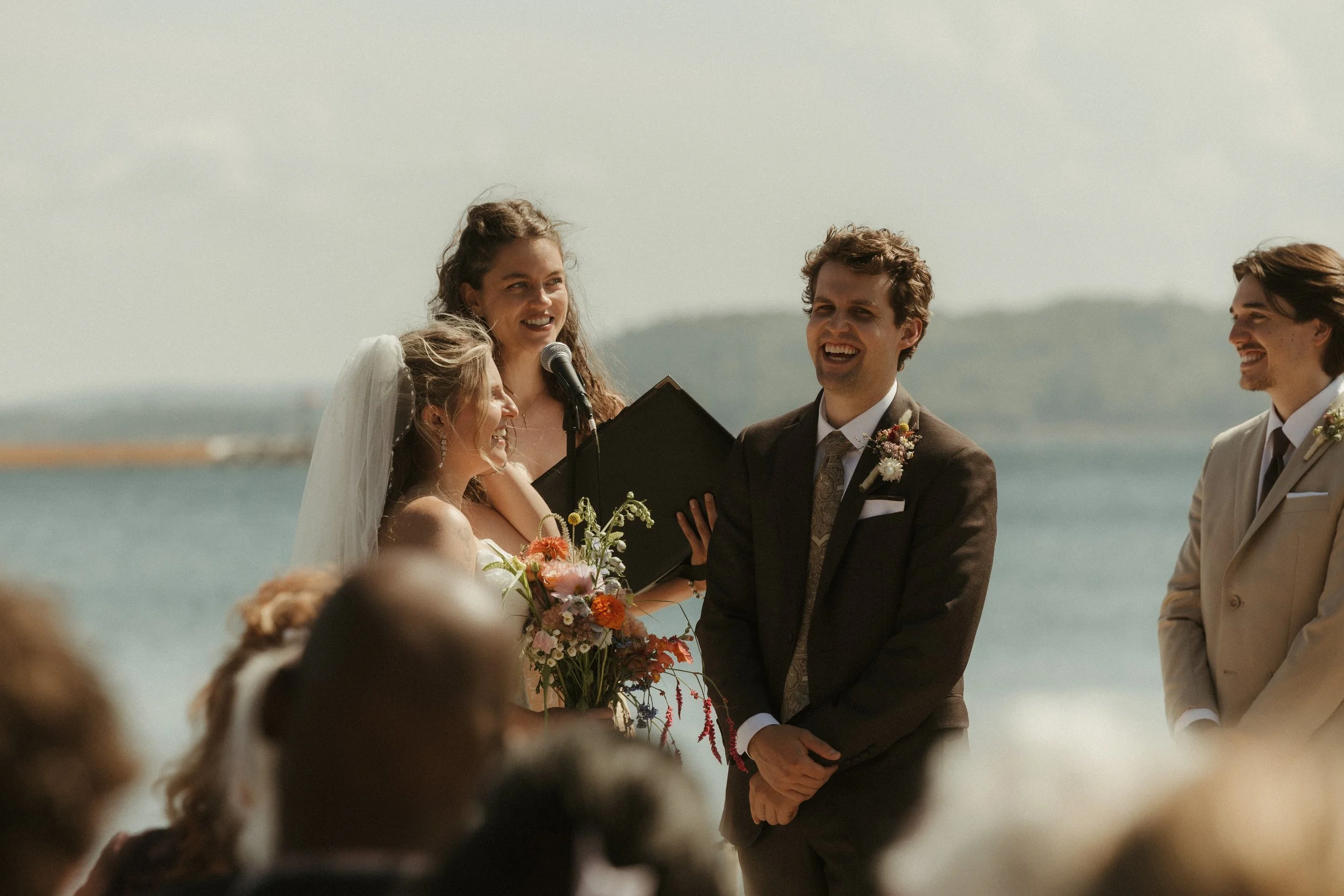 260822 Abby + Steve Sneak Peaks -40.jpg