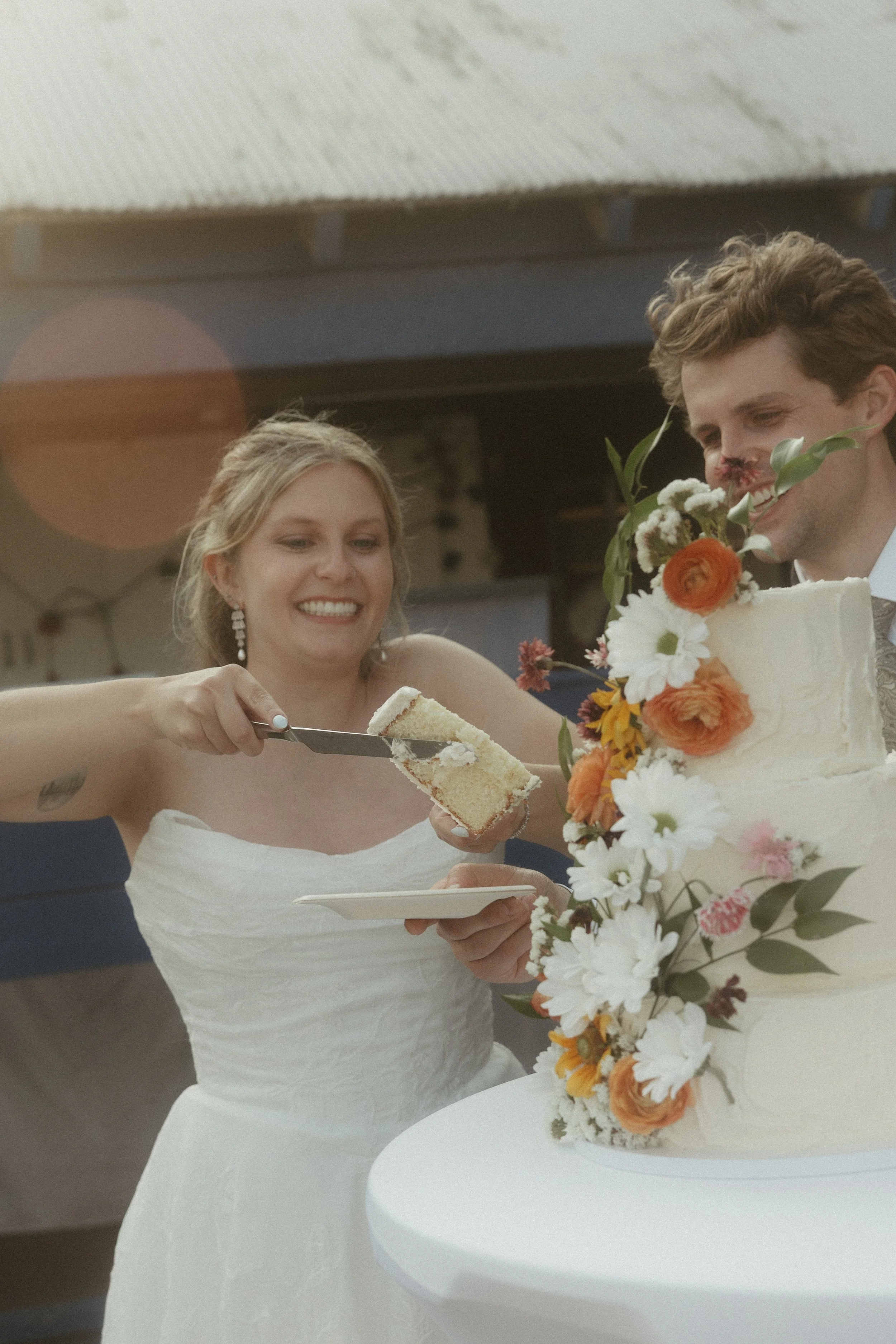 260822 Abby + Steve Sneak Peaks -90.jpg