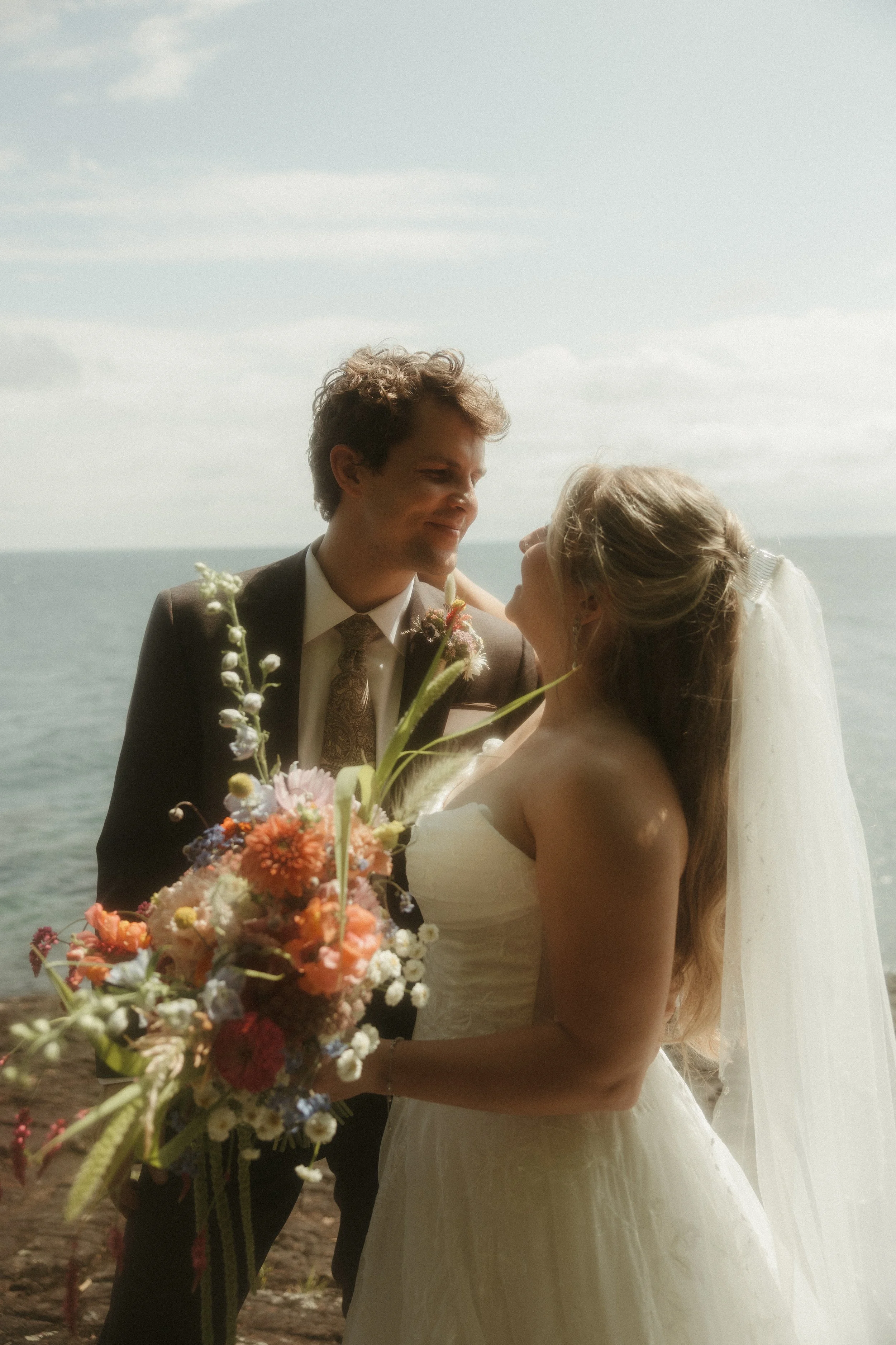 260822 Abby + Steve Sneak Peaks -12.jpg