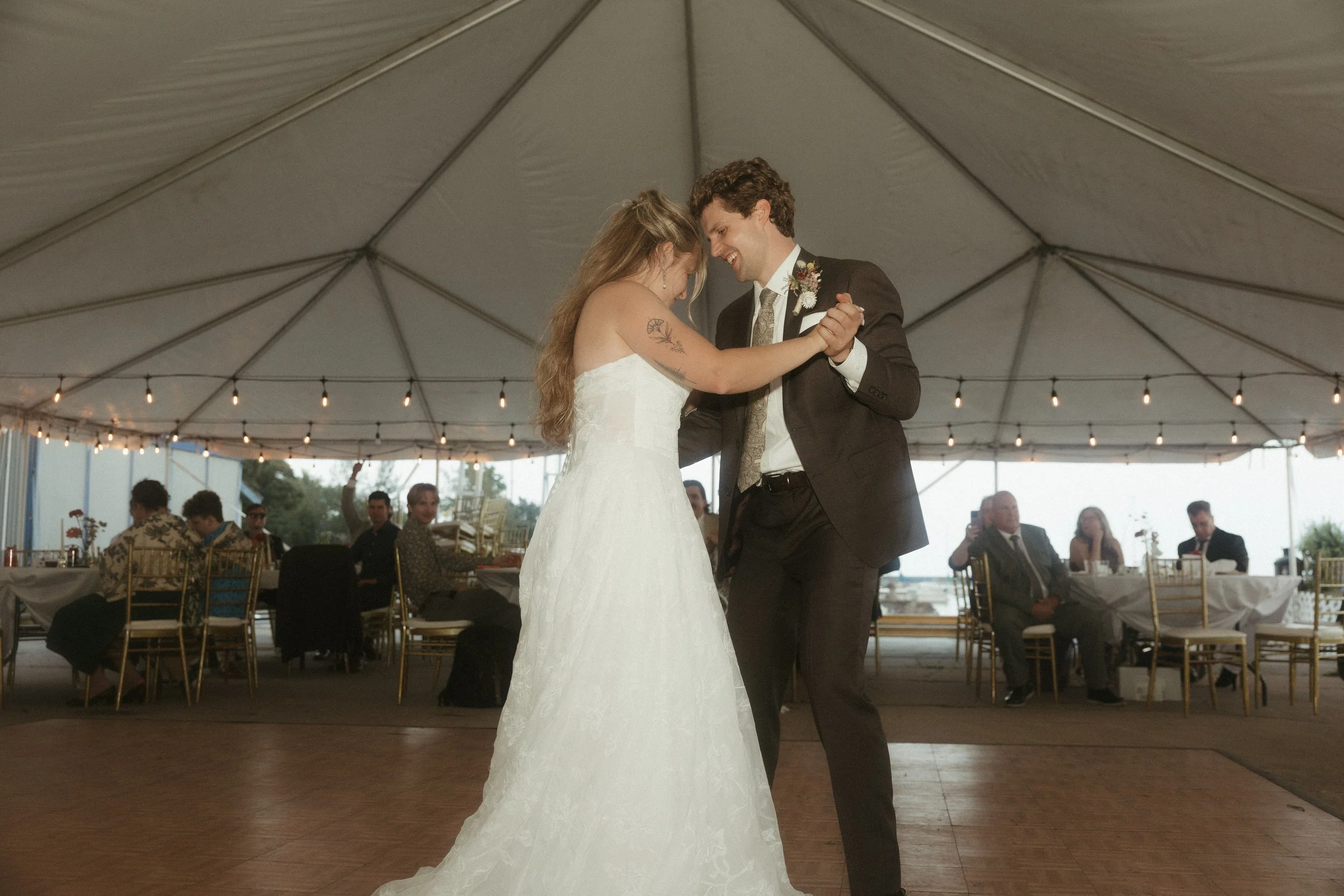 260822 Abby + Steve Sneak Peaks -103.jpg