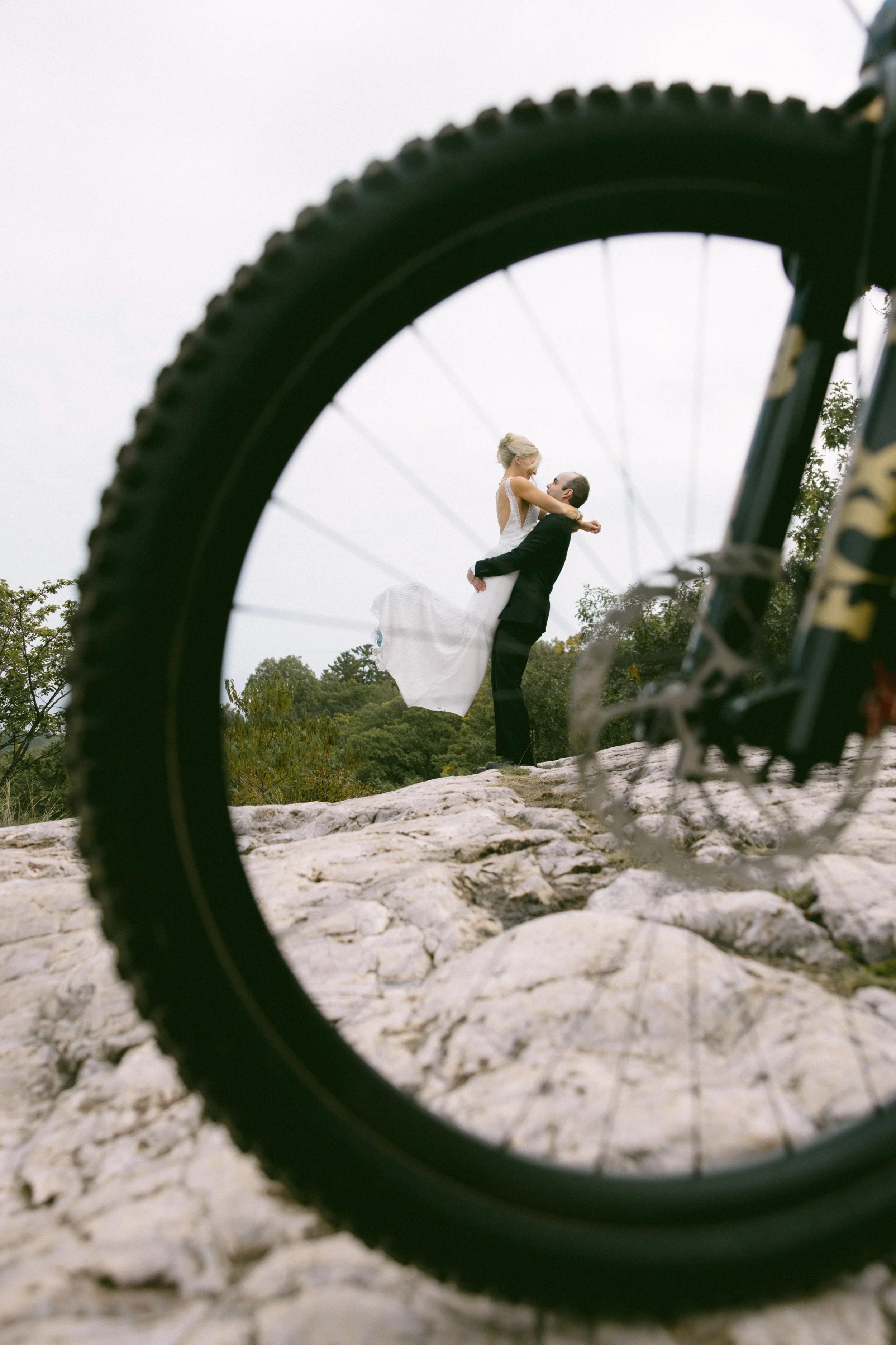 250913 Hazel + Mike Sneak Peeks-32.jpg